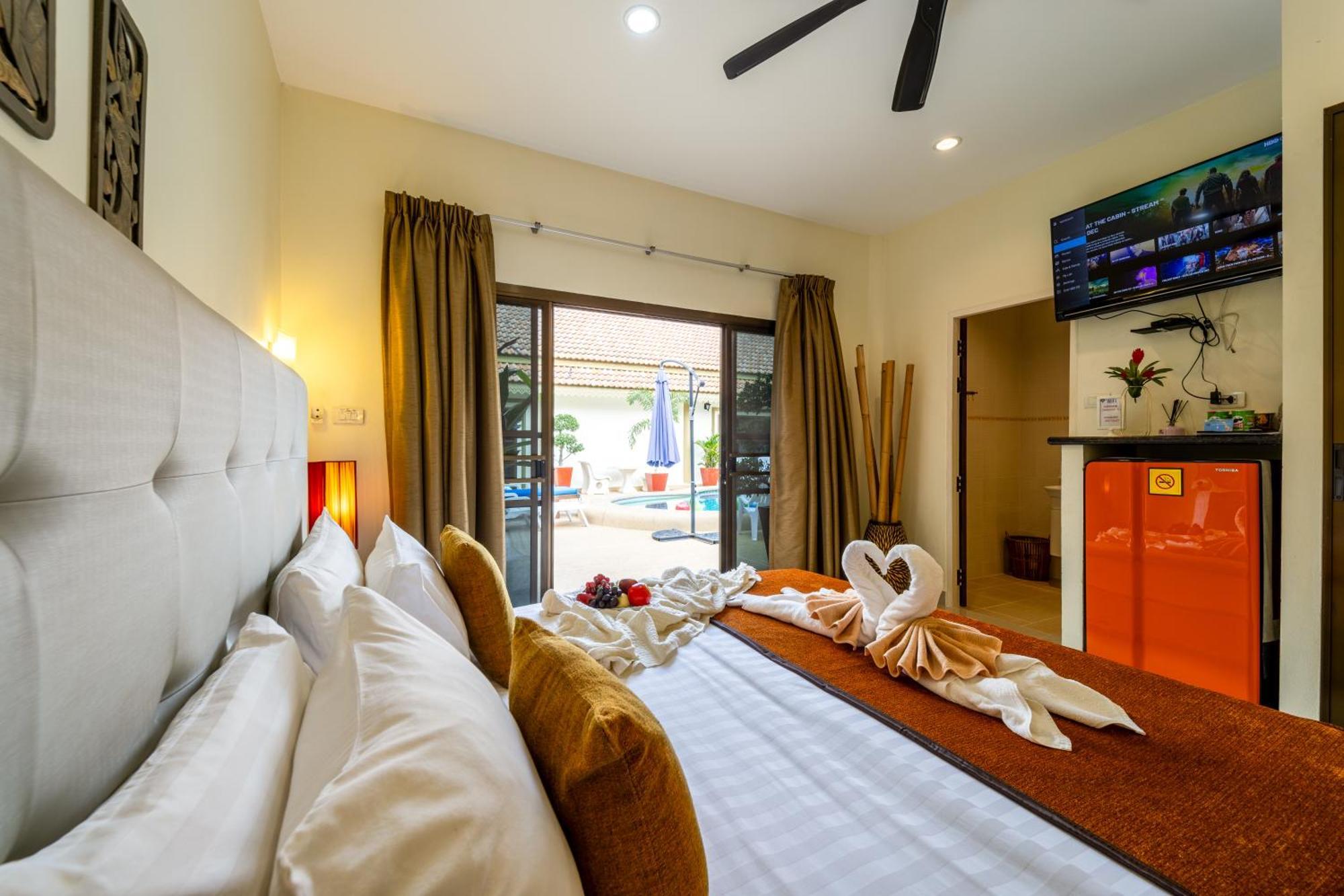 Siam Court And