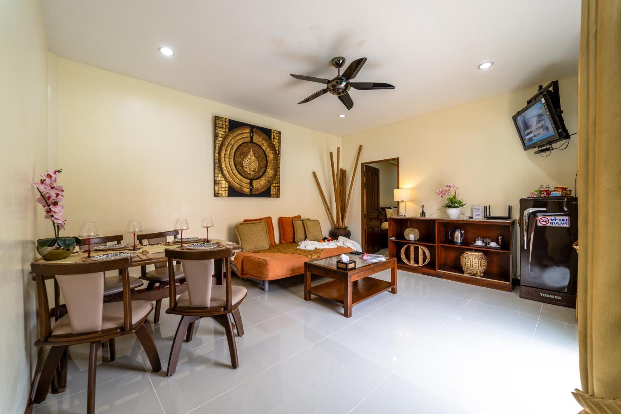 Villa Siam Court And Bang Sare
