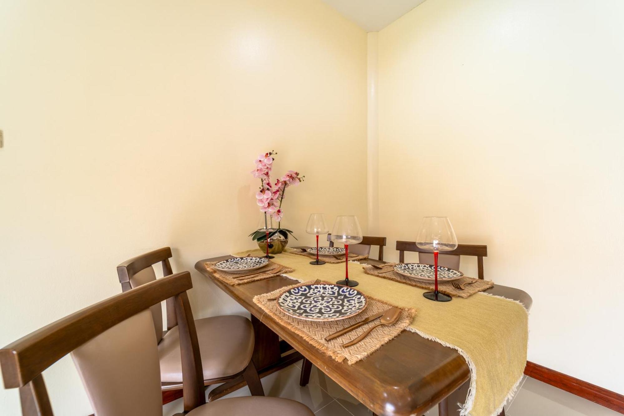 Siam Court And