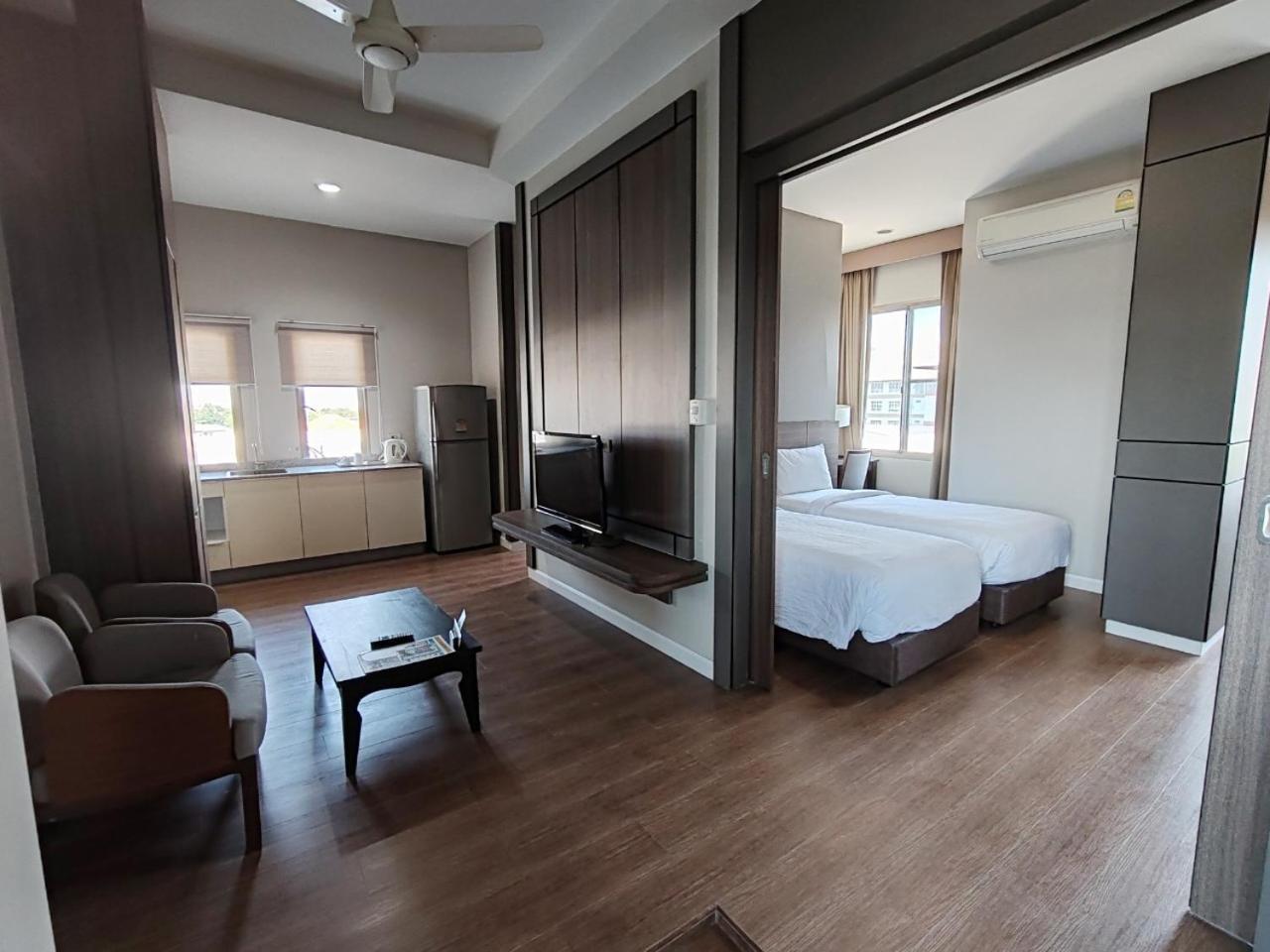 J Park - Sha Extra Chonburi