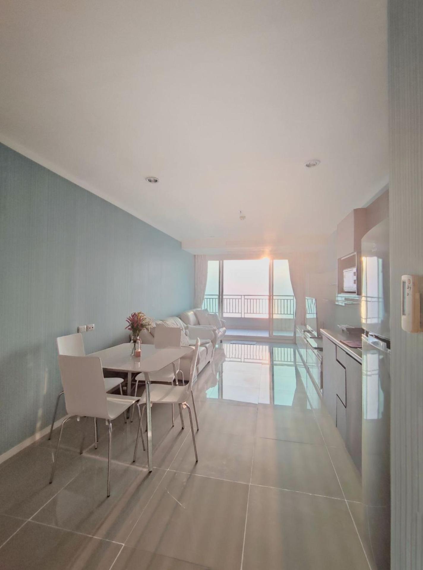 Lumpini Park Beach-jomtien By Lux Apartment *