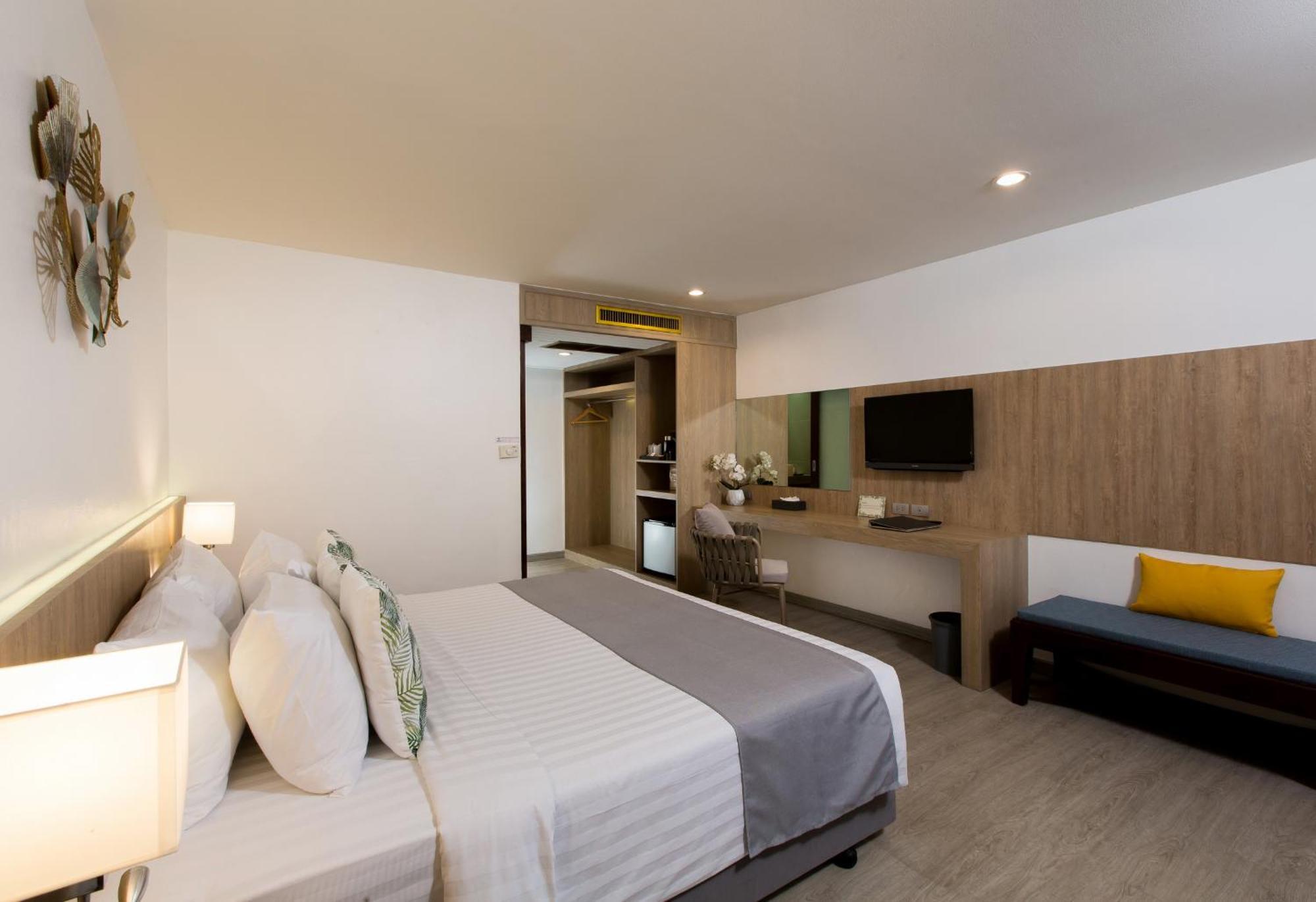 Coconut Village Phuket - Sha Extra 4*