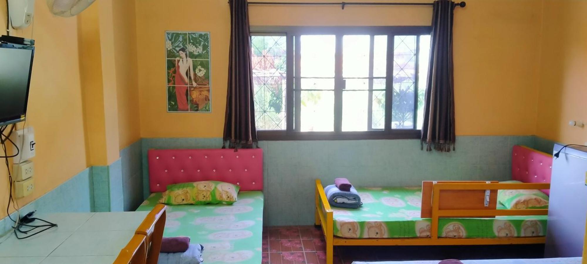 Guest house Ruengsrisiri *