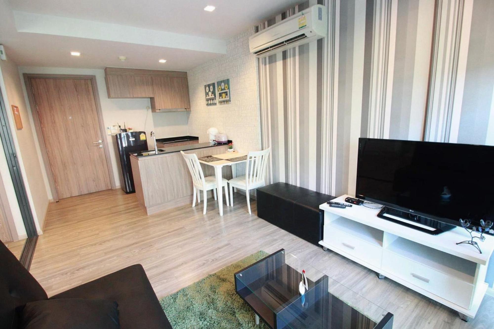 Let's Me Sea@rain Apartment Cha-Am