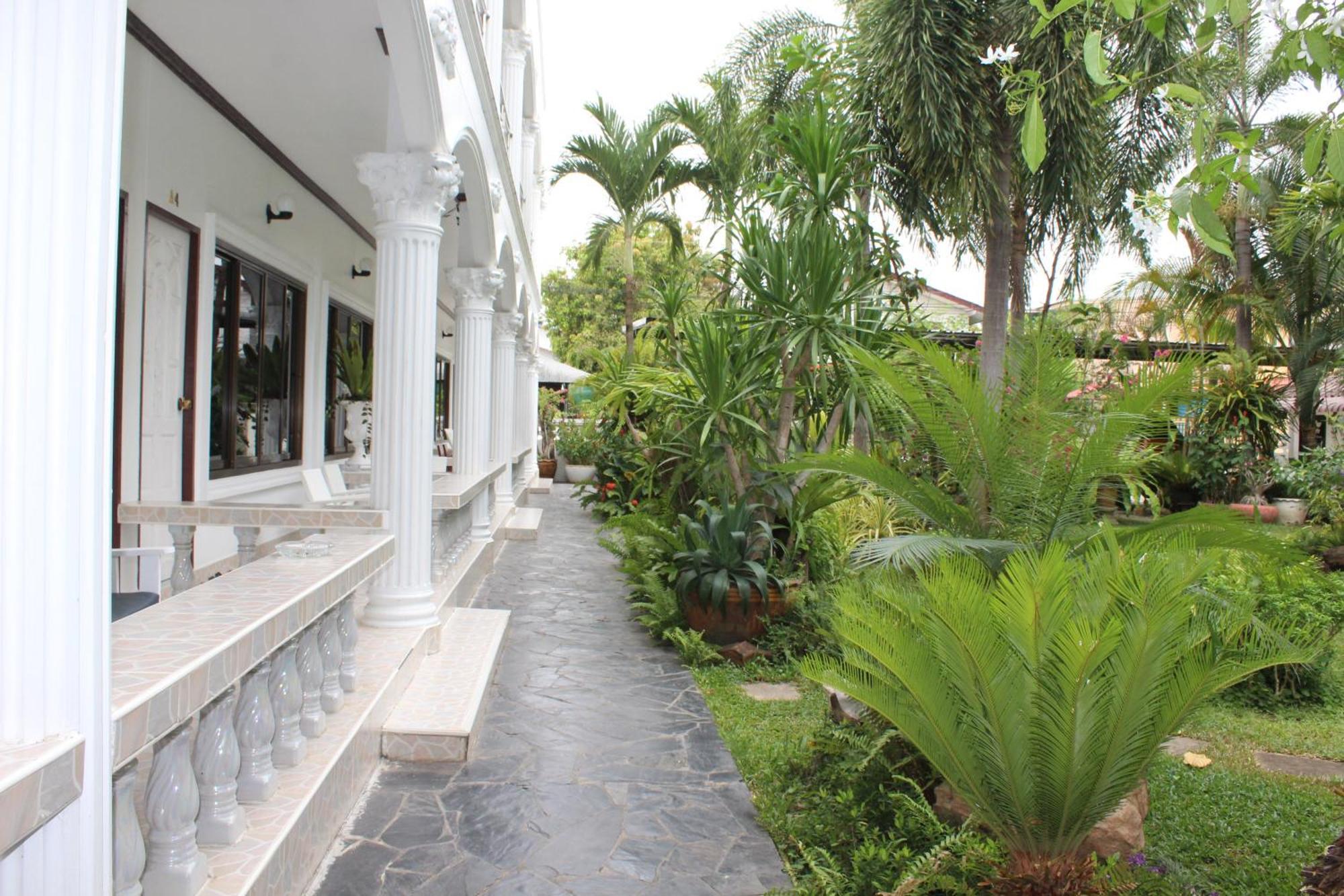 White Elephant Resort Surin