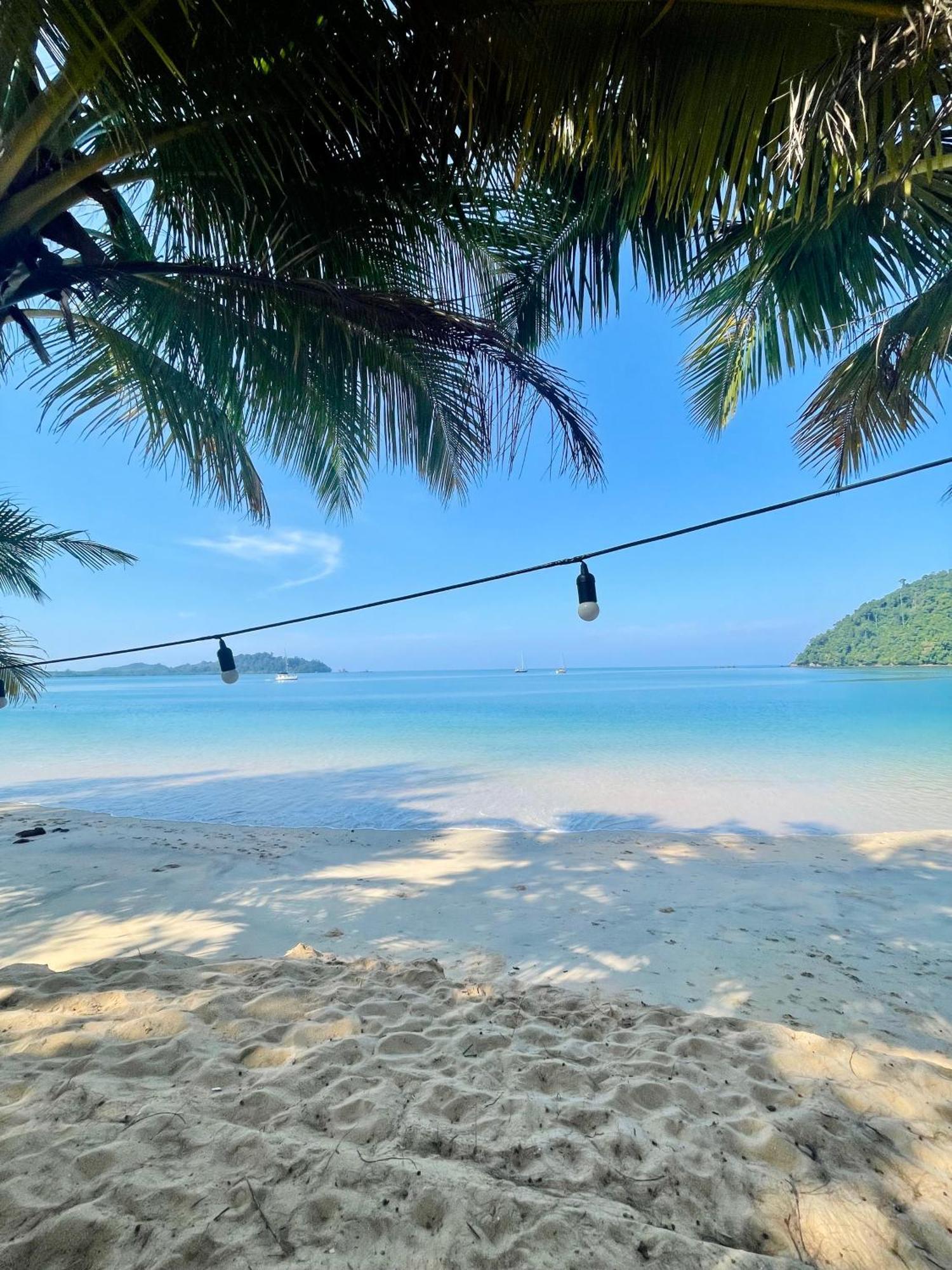 Sunny Cove Koh Phayam Resort *
