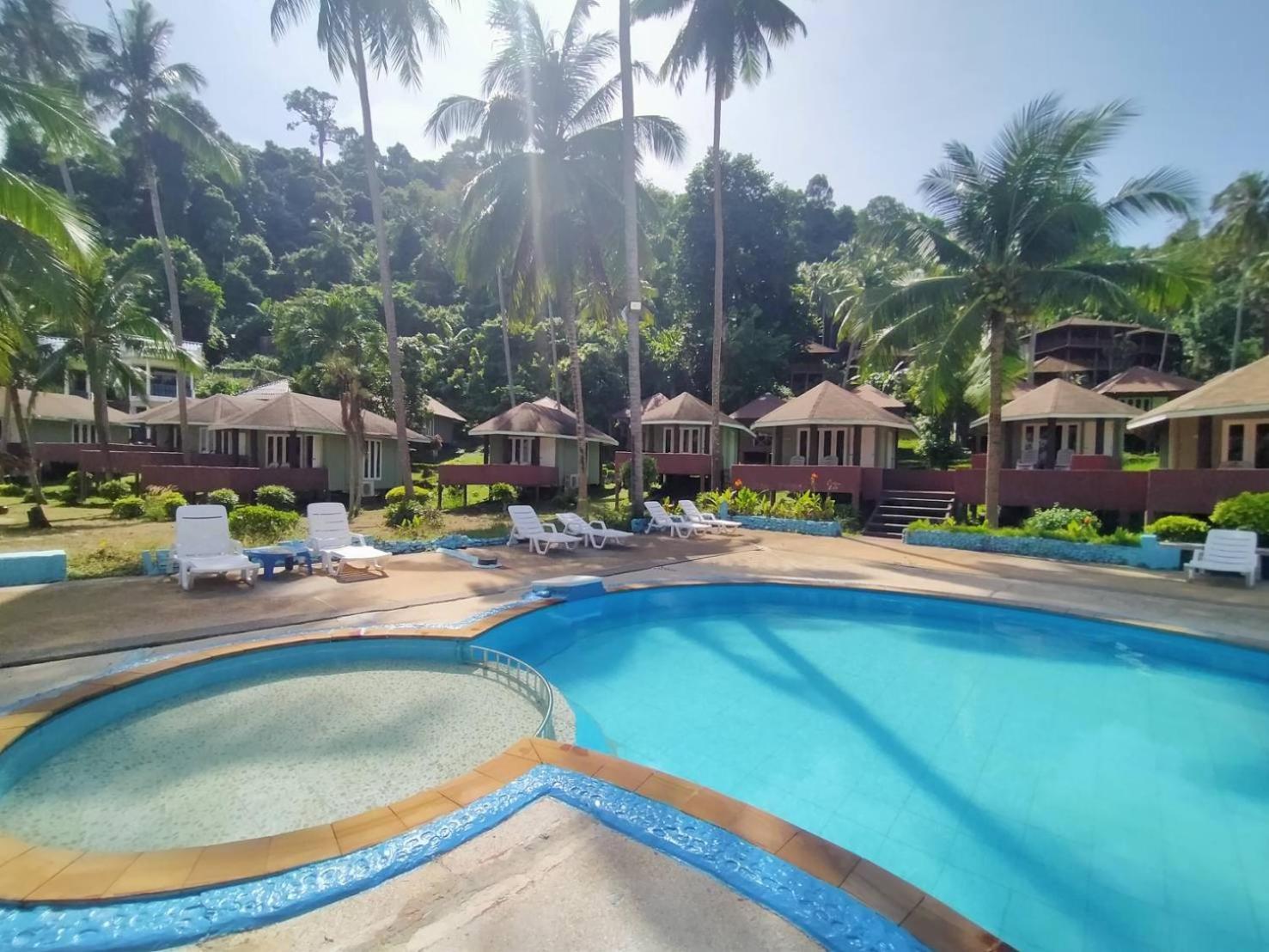 Koh Ngai Resort Resort