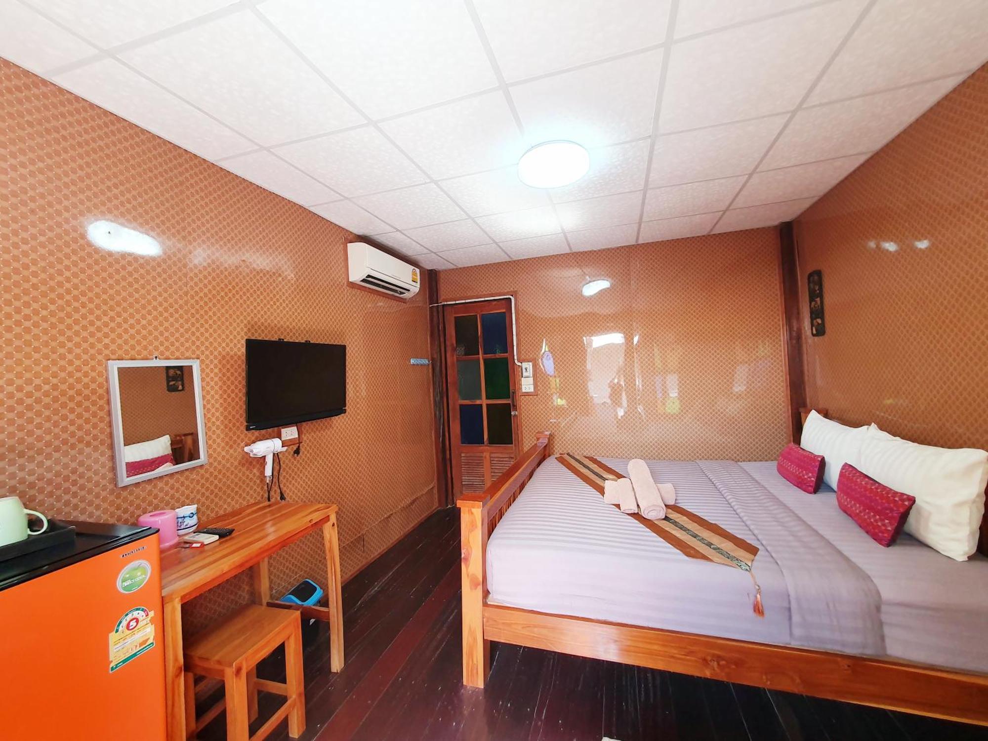 Guest house Ktt And Motorbike & Bicycle For Rents Sukhothai
