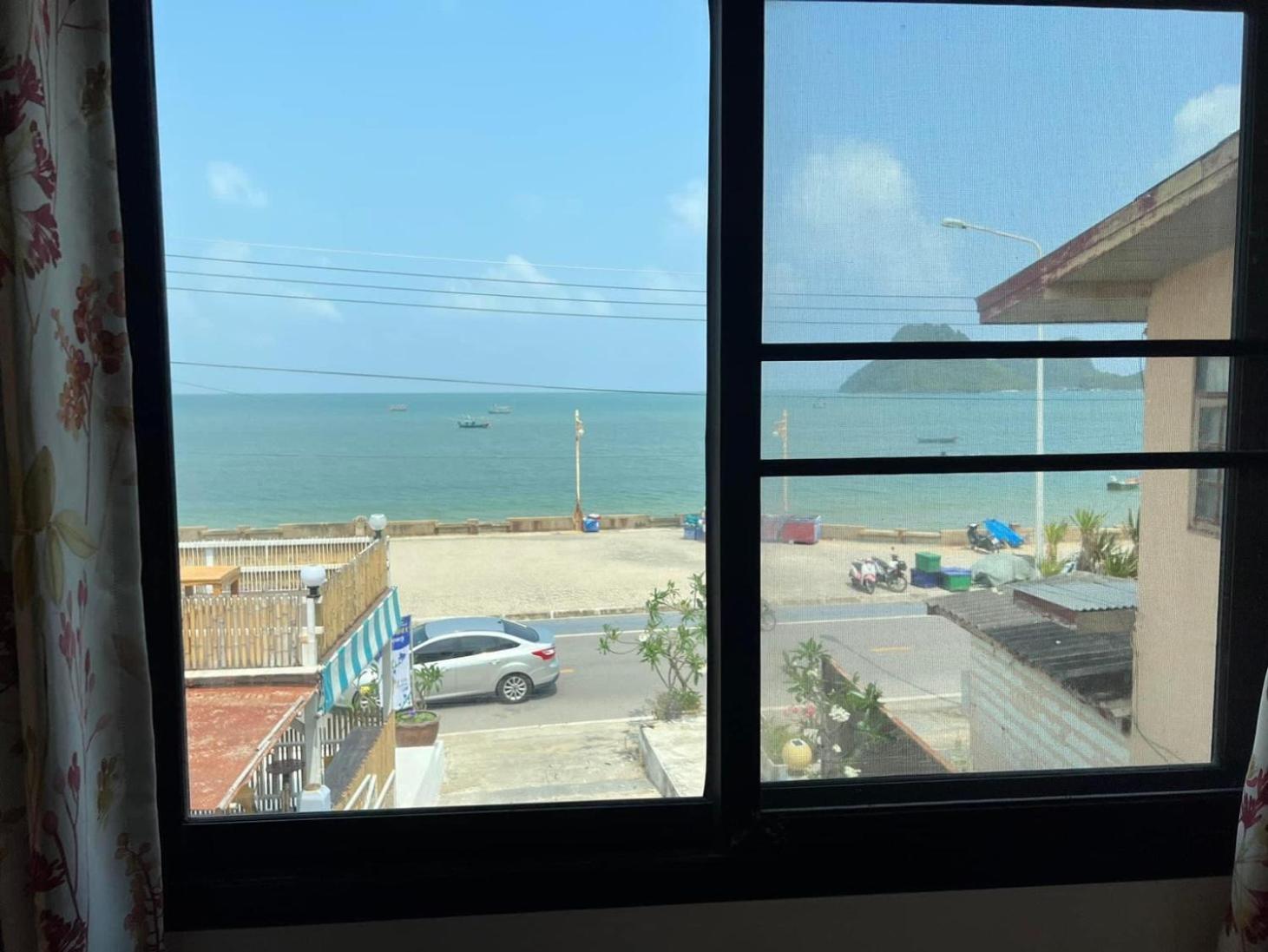 Bed & Breakfast Grandmabalcony Prachuap Khiri Khan