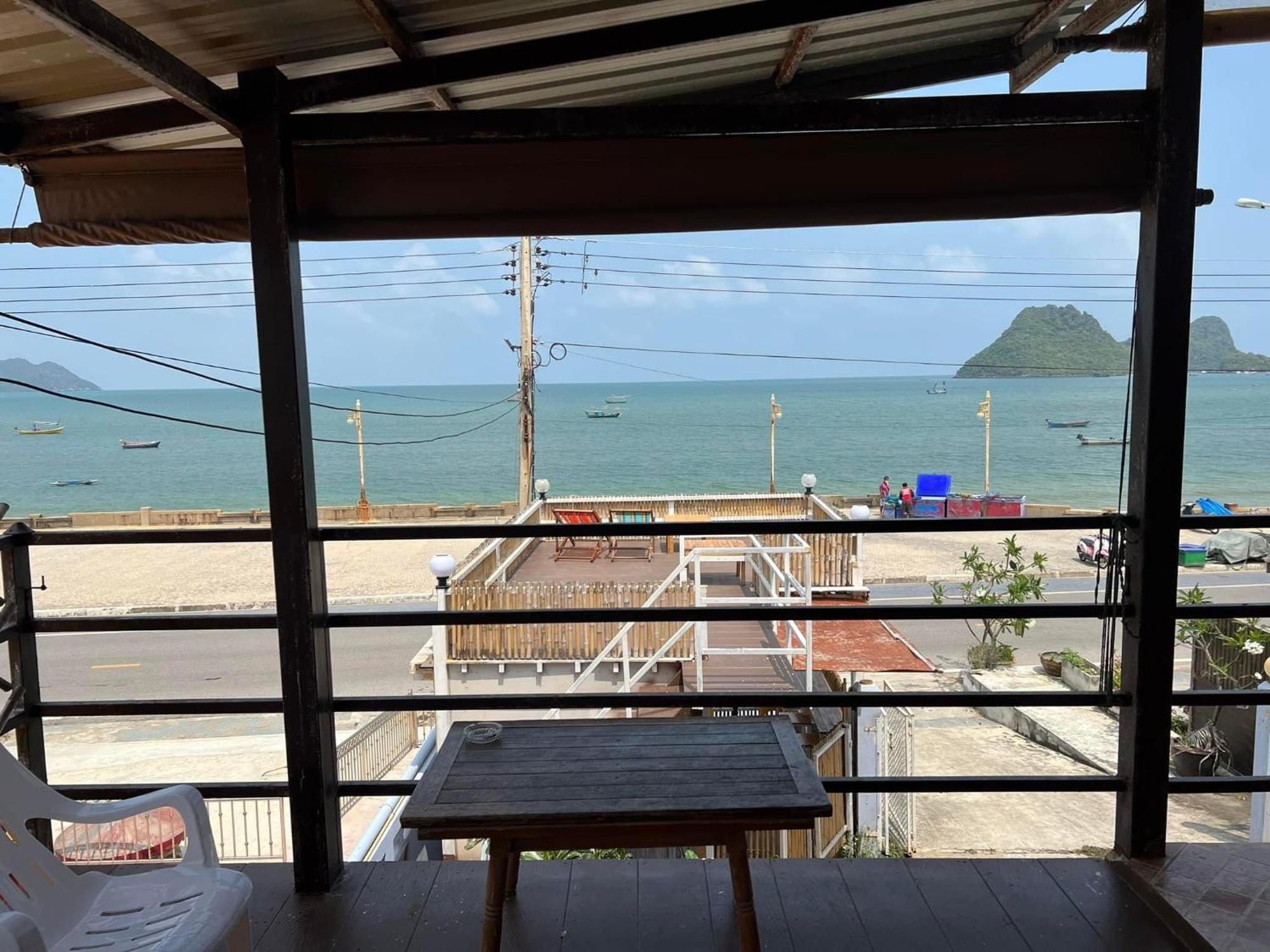 Grandmabalcony *