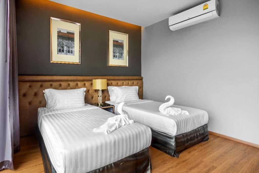 Villa 新【豪华】两卧私家泳池别墅，配套齐全出行方便800米到kamala海滩h06 Kamala Beach