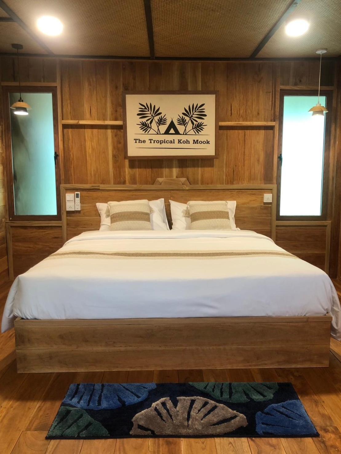 Lodge The Tropical Koh Mook