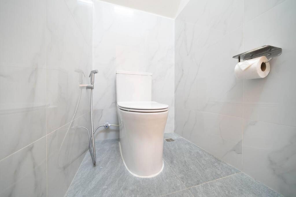 2br Townhome 300m Walk To Fully Equipped Apartamento