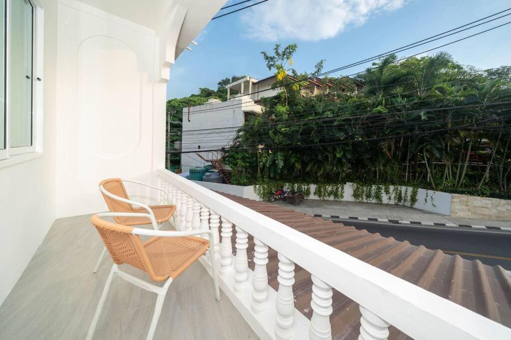 2br Townhome 300m Walk To Fully Equipped Apartamento