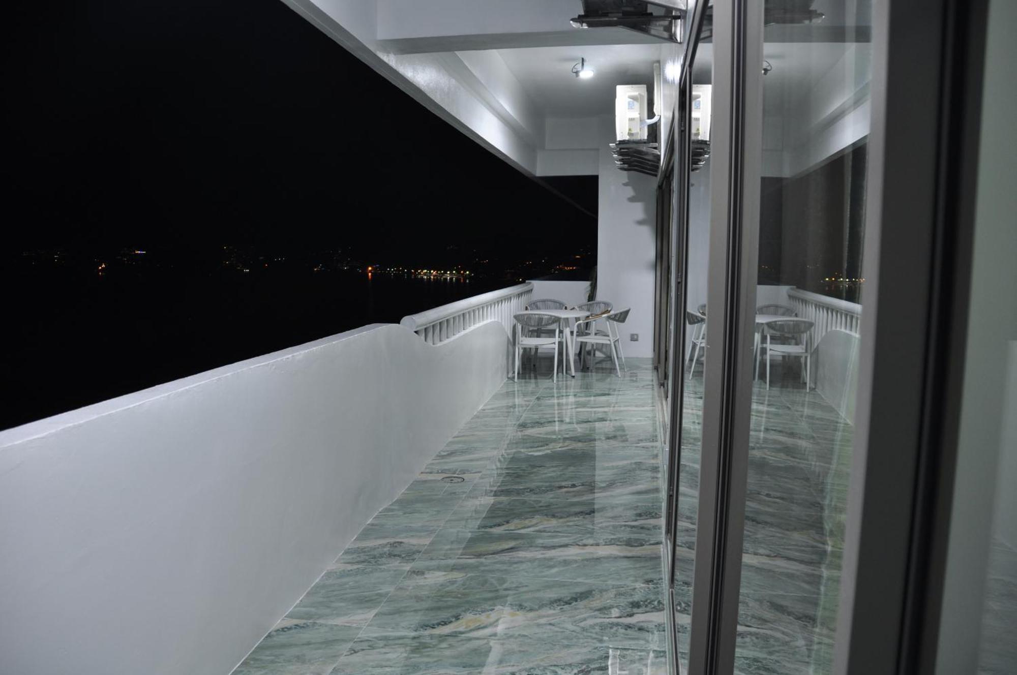 Tower Designer Pta 2025 Apartamento Patong