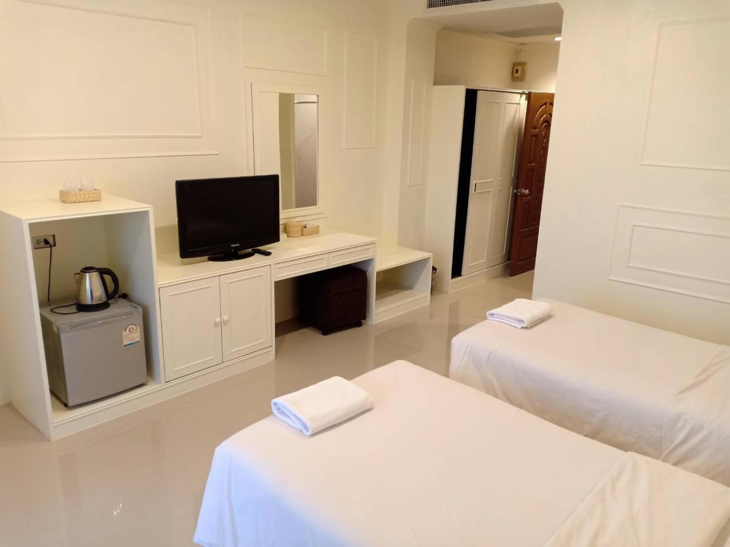 Hotel Golden Dragon
