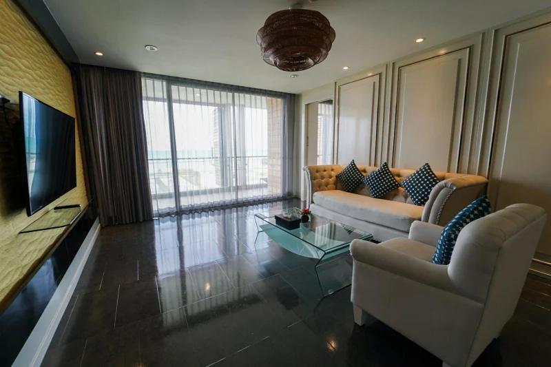 Serene Phla And Restaurant Rayong