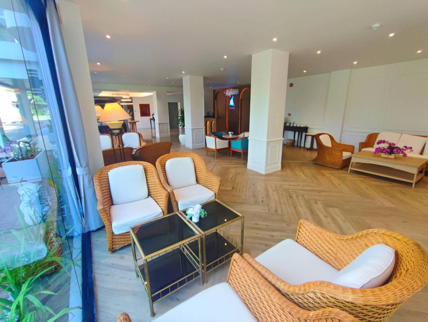 Rua Rasada Express 3* Trang