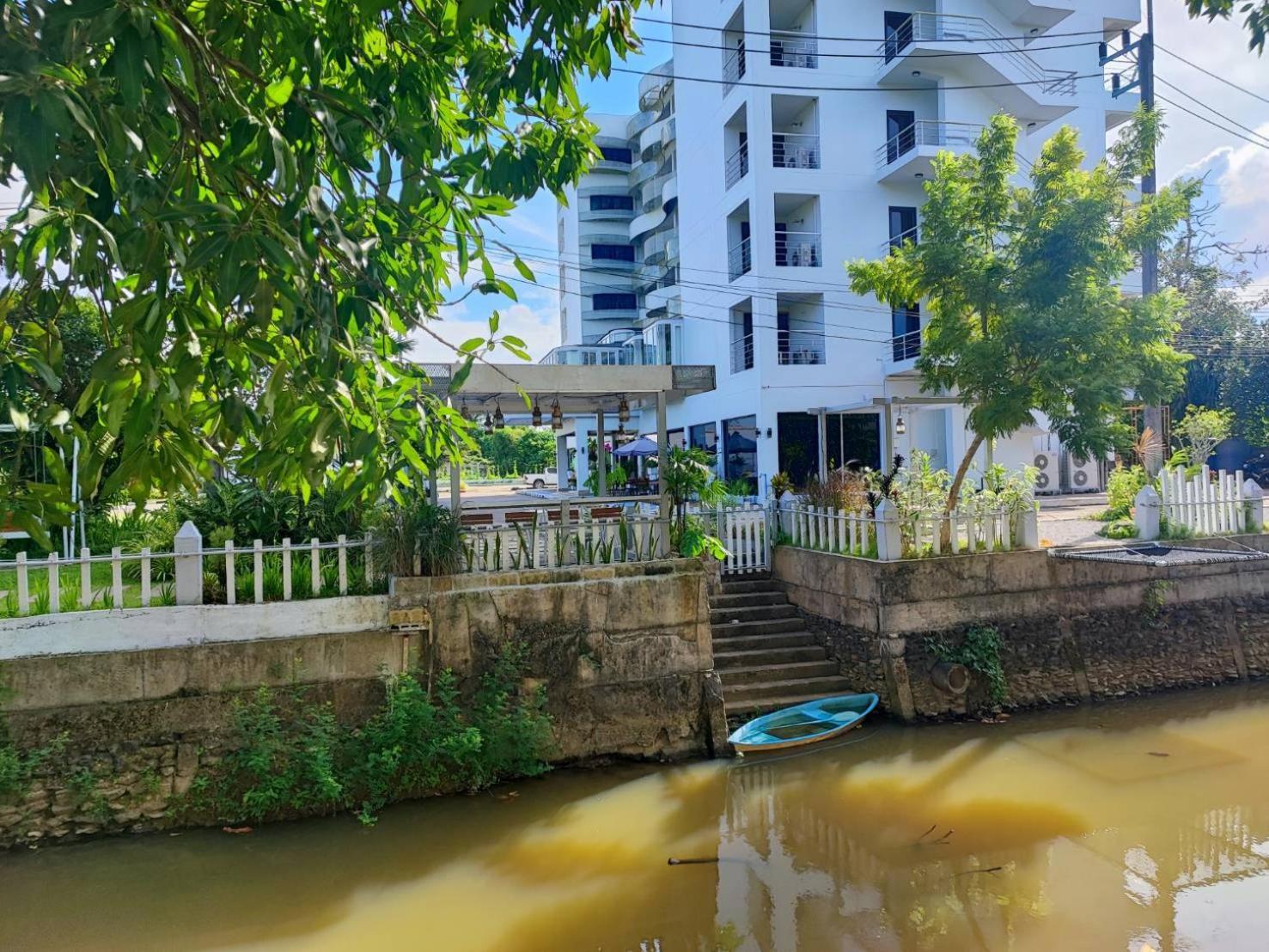 Rua Rasada Express Hotel