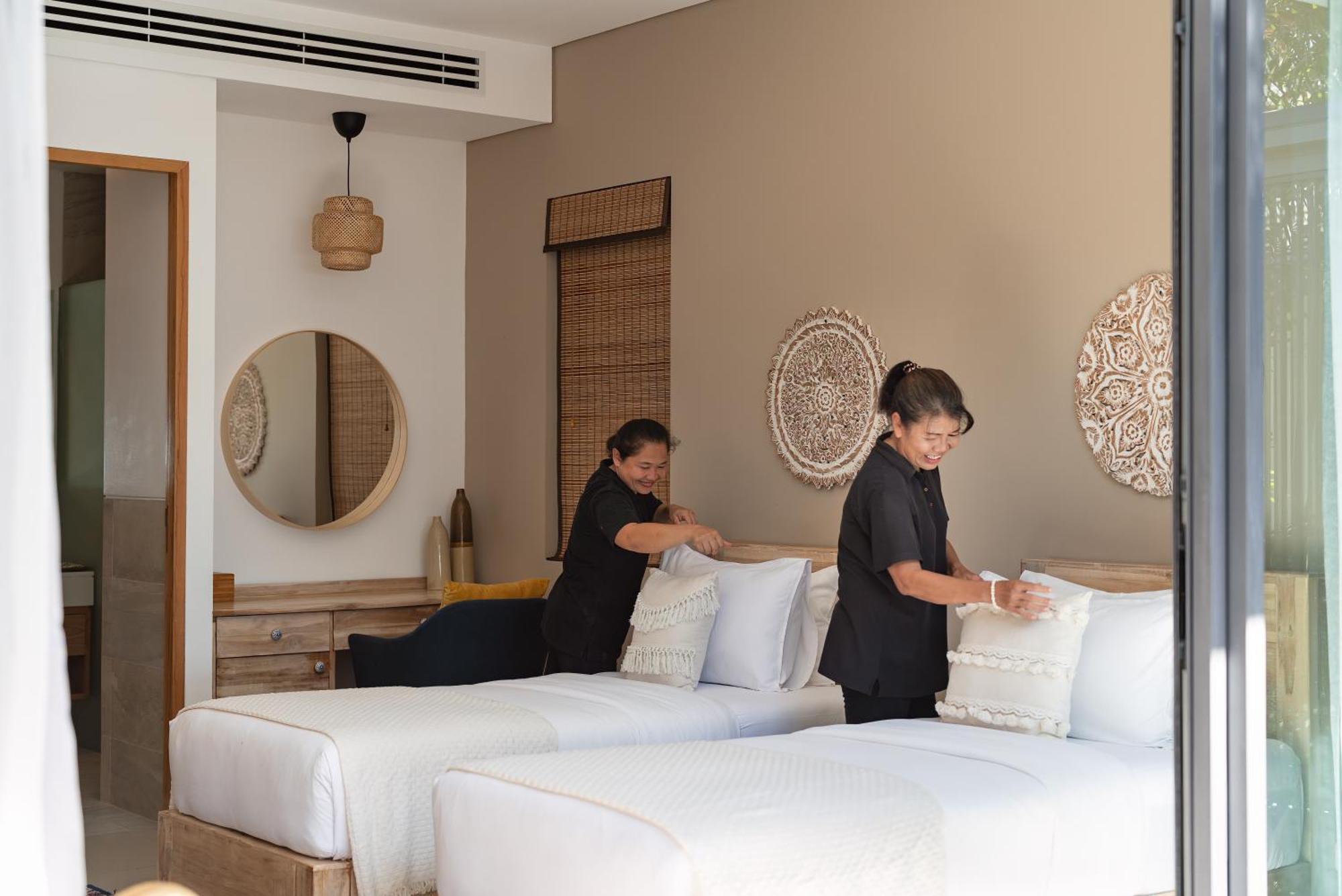 Twin South - 5 Bedroom Luxury Front Villa Khok Kloi