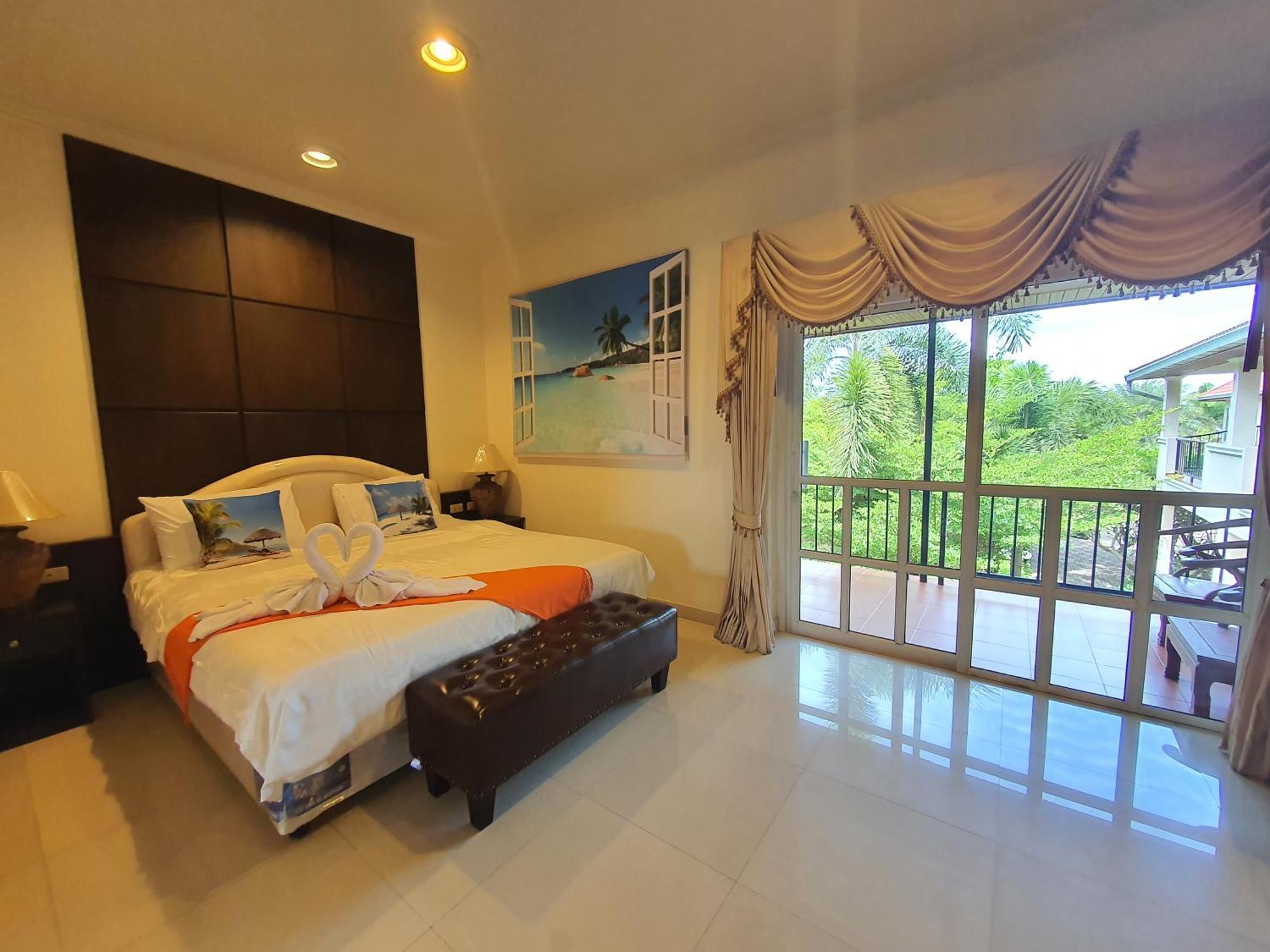 Serene Sands Bang Lamung