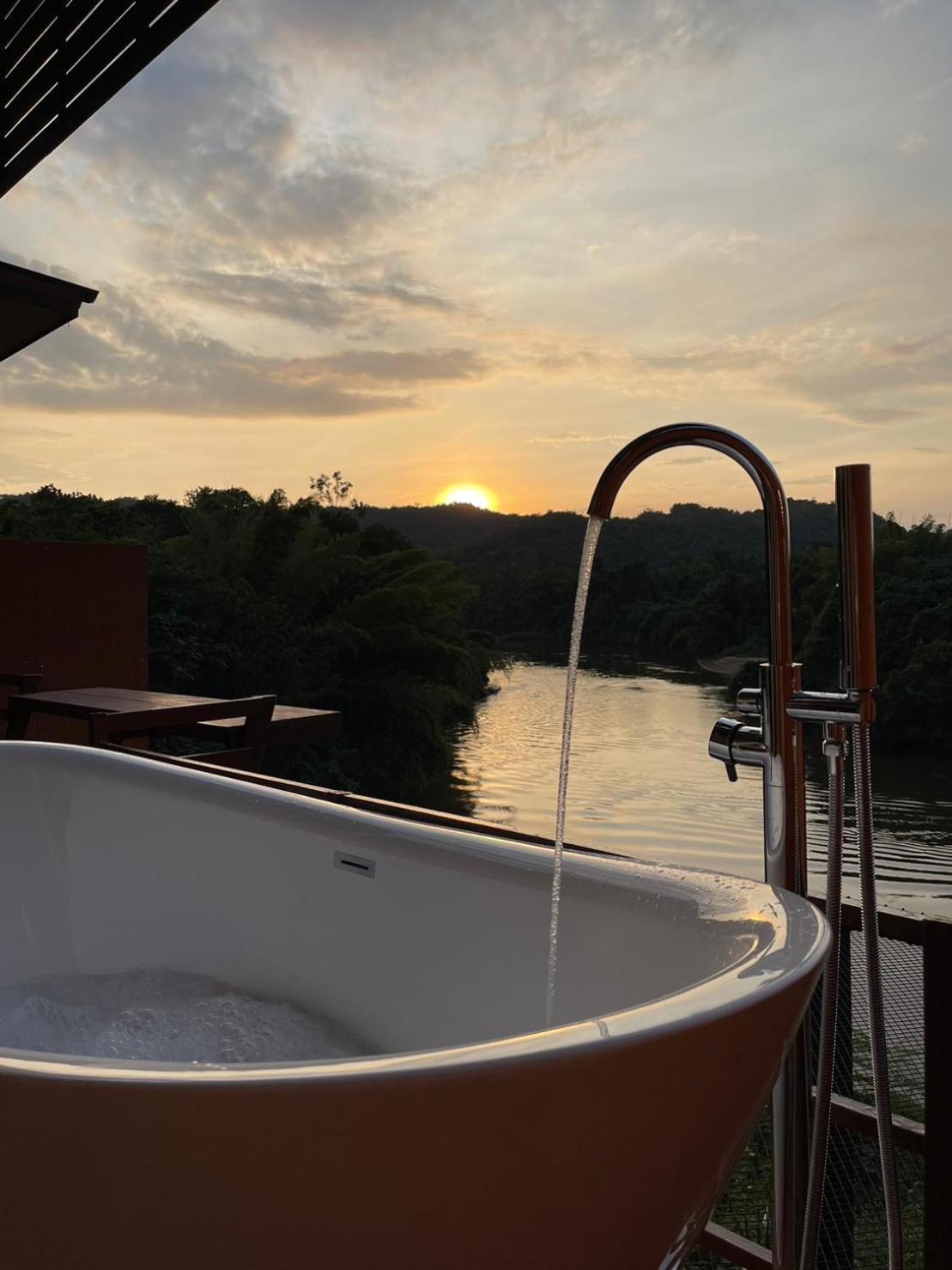 Kwainoy Riverpark Resort