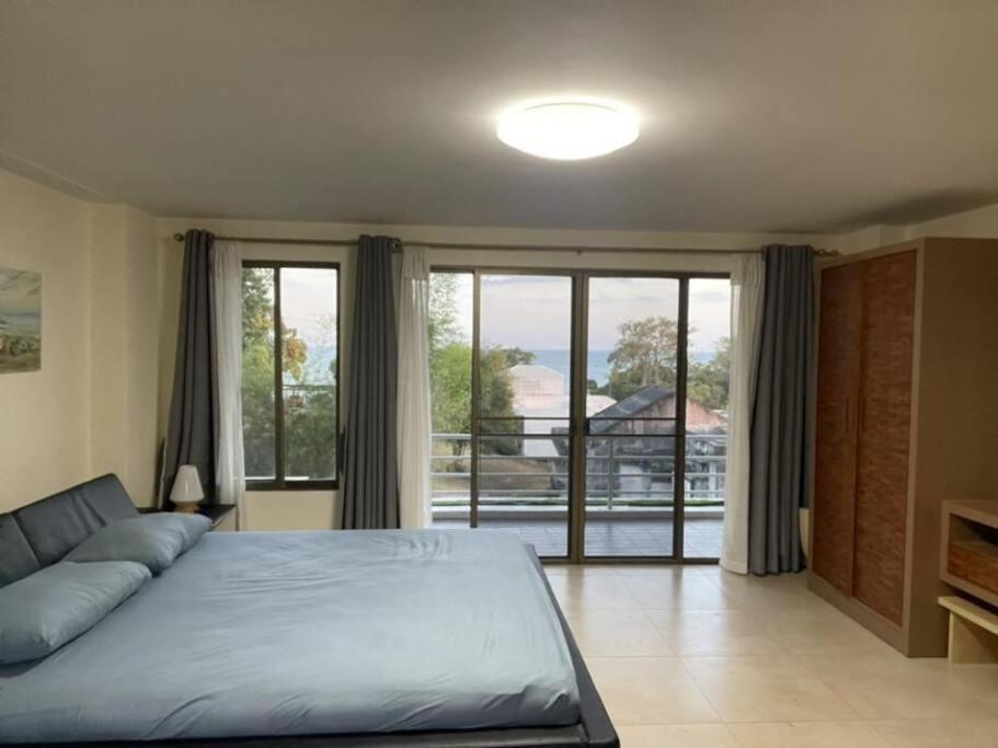 Apartment Triplet Rayong Seaview Private Beach