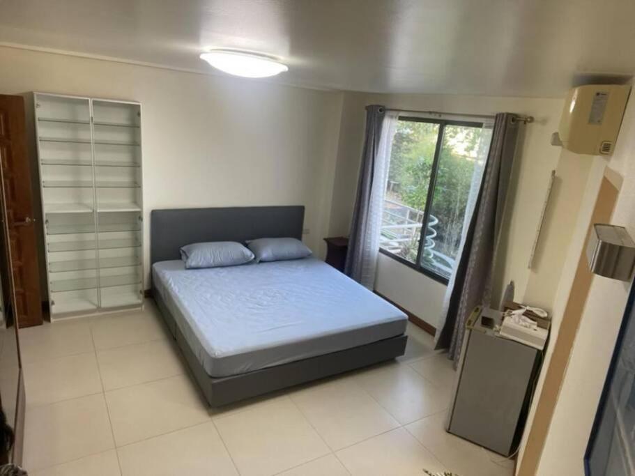 Triplet Rayong Seaview Private Beach Apartment