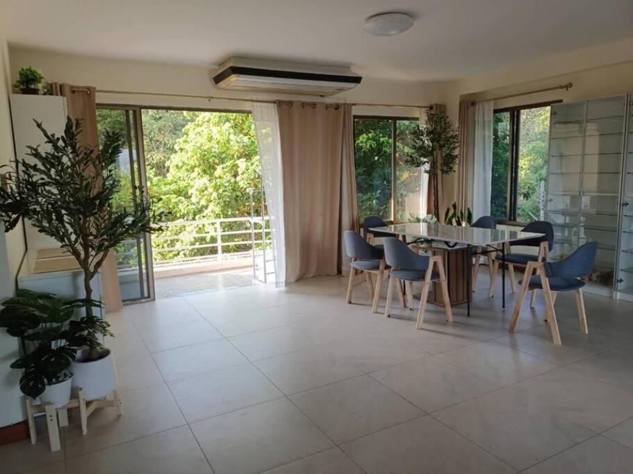 Apartment Triplet Rayong Seaview Private Beach *