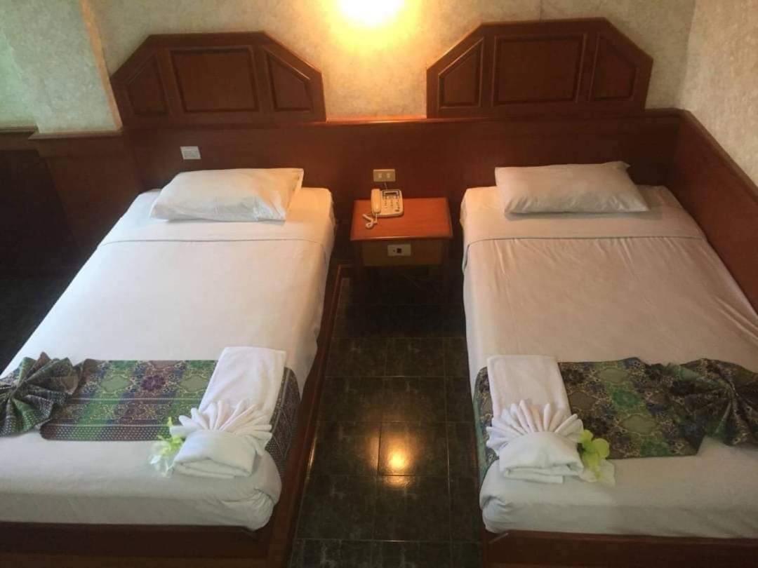 Sakol Grand Palace Hotel