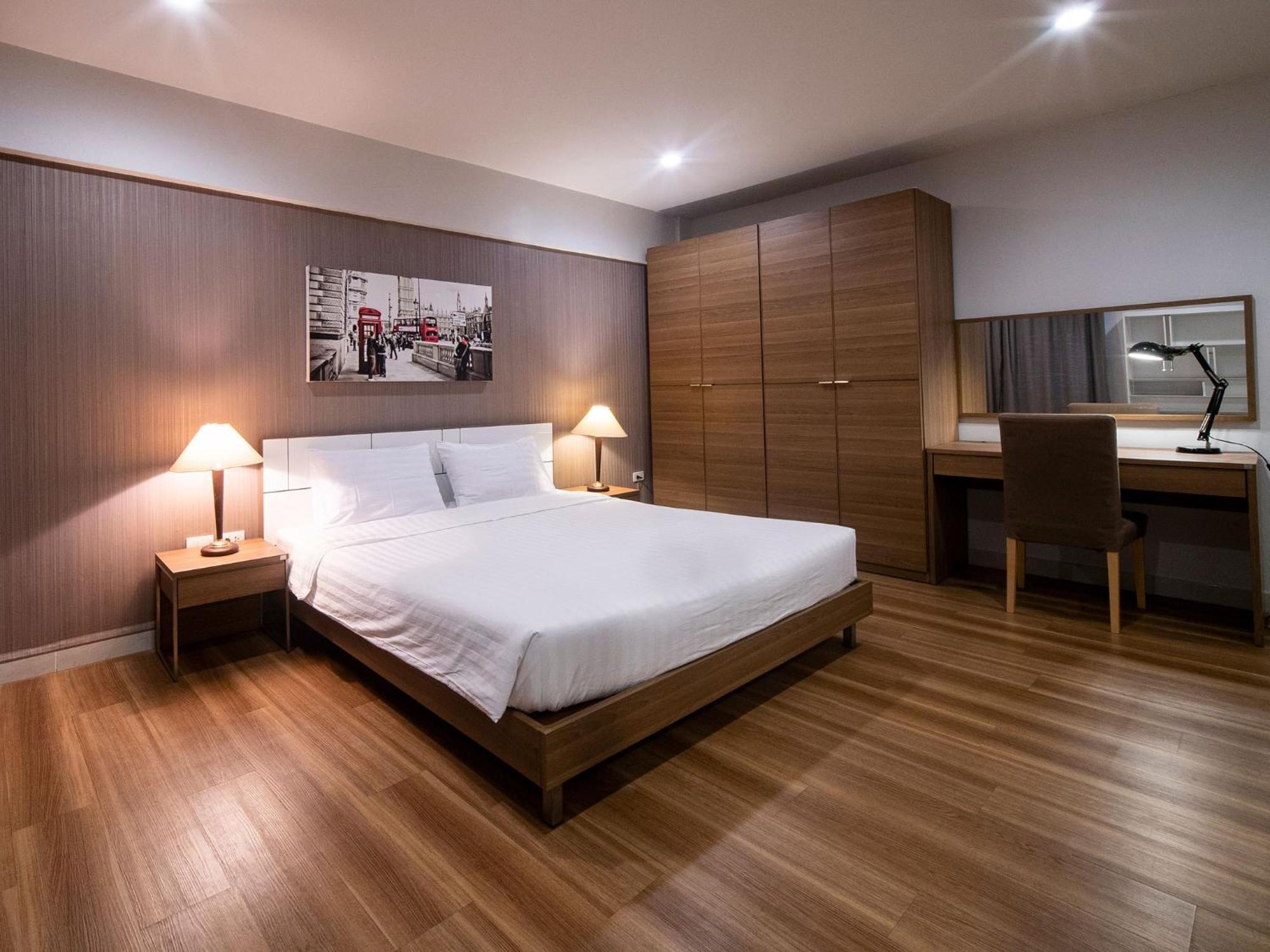 Crystal Korat Hotel 3*