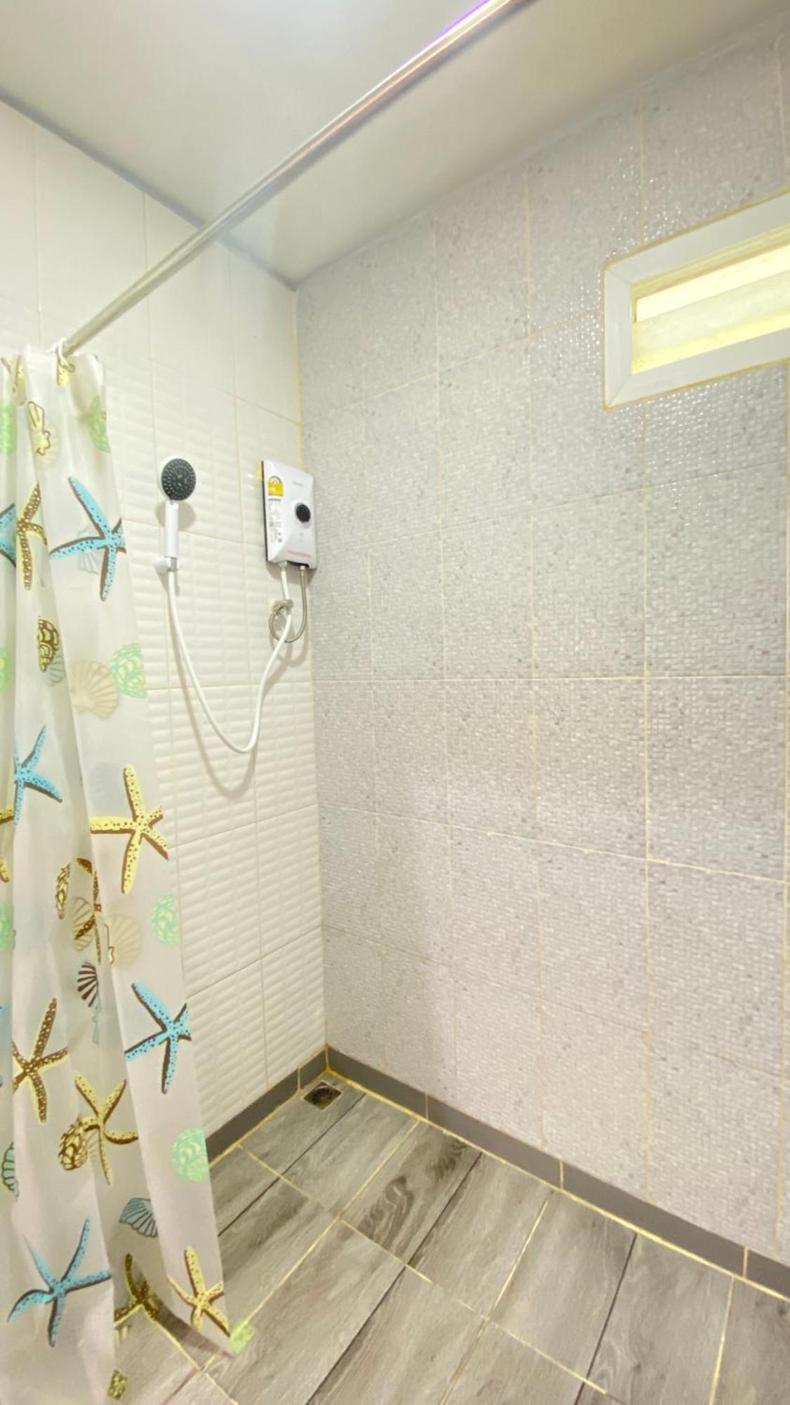 Makorn Nonkleng Apartment *