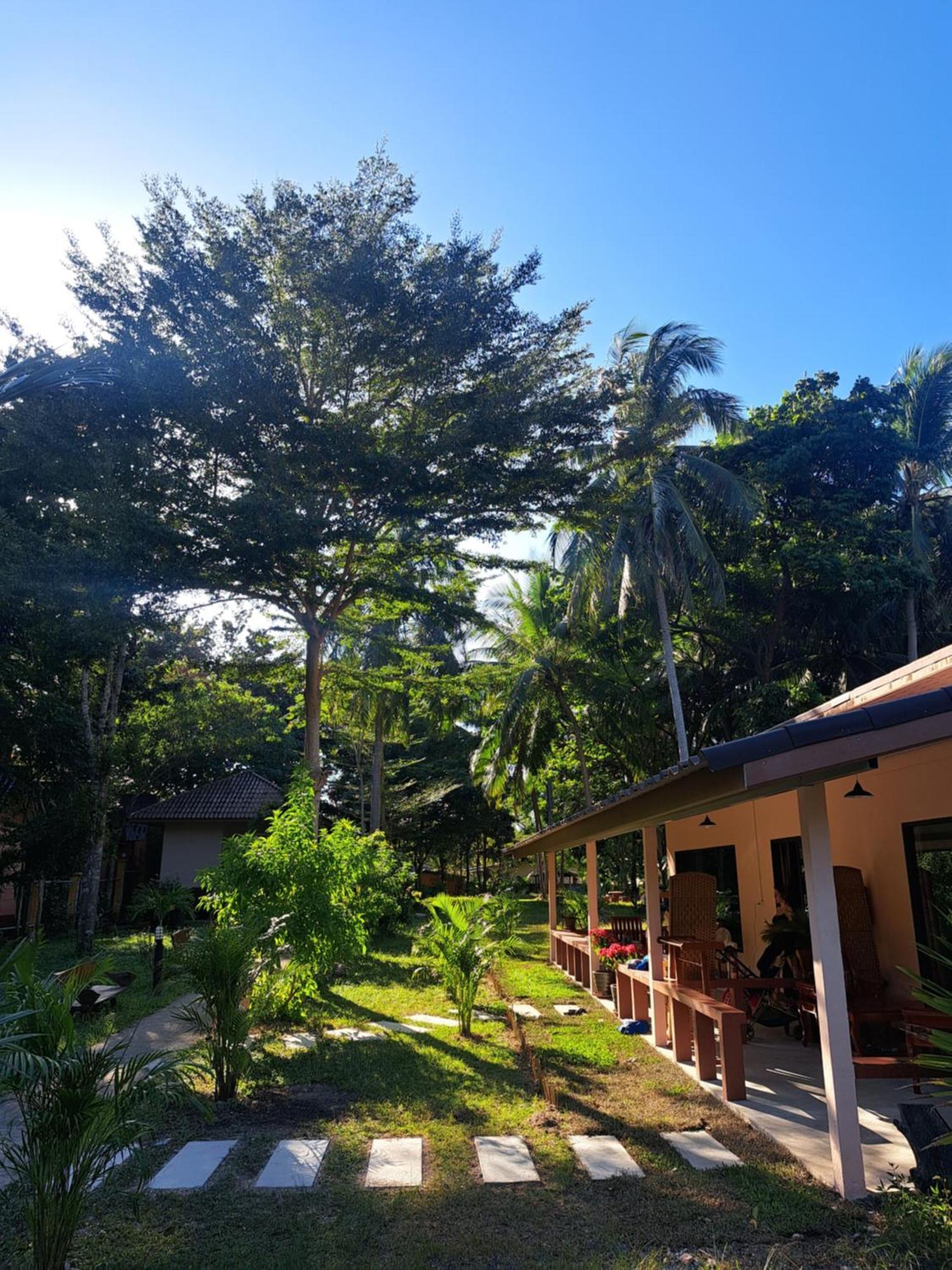 Baan Long
