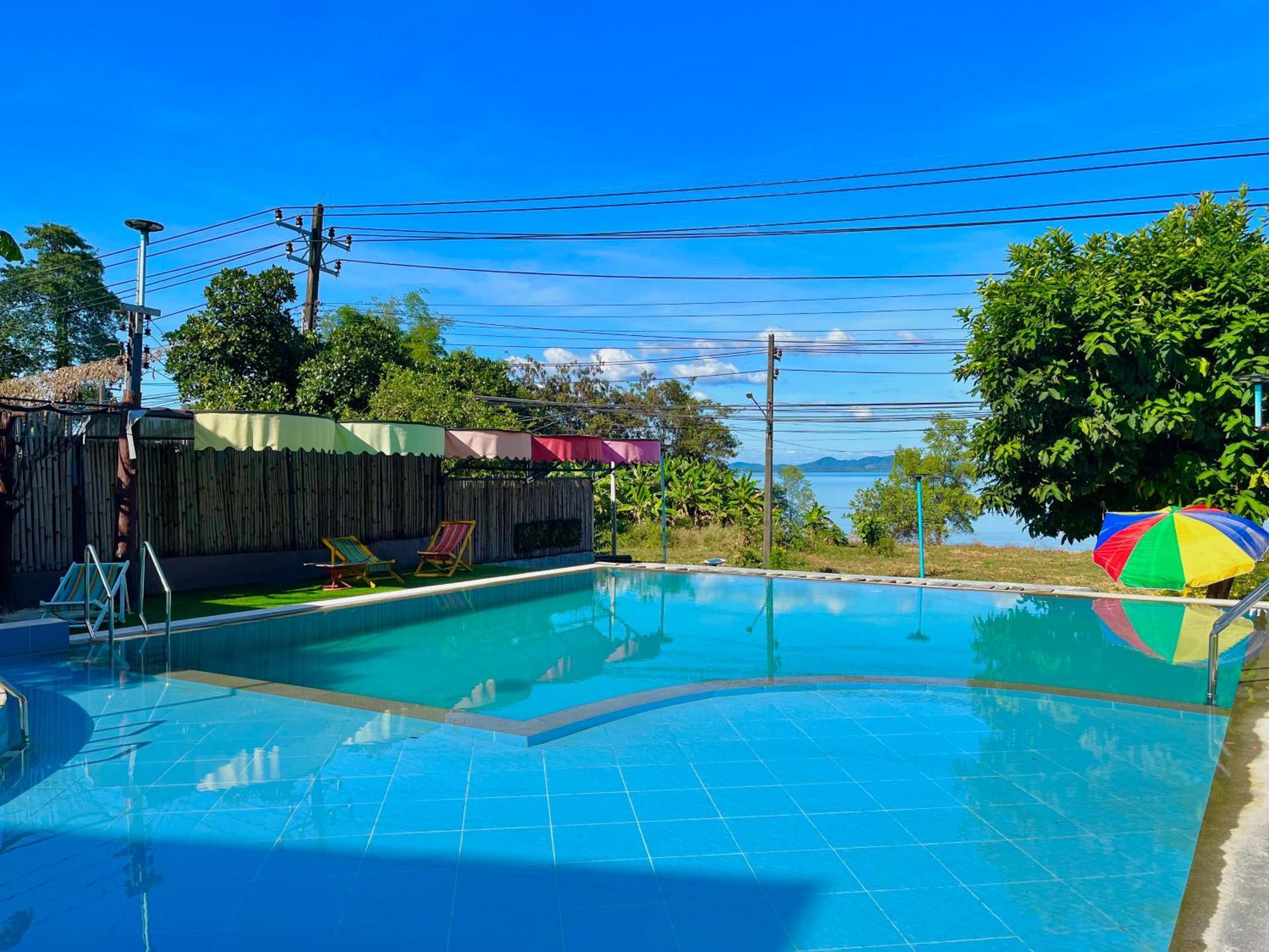 Kohchang Fuengfah Guest house 2*