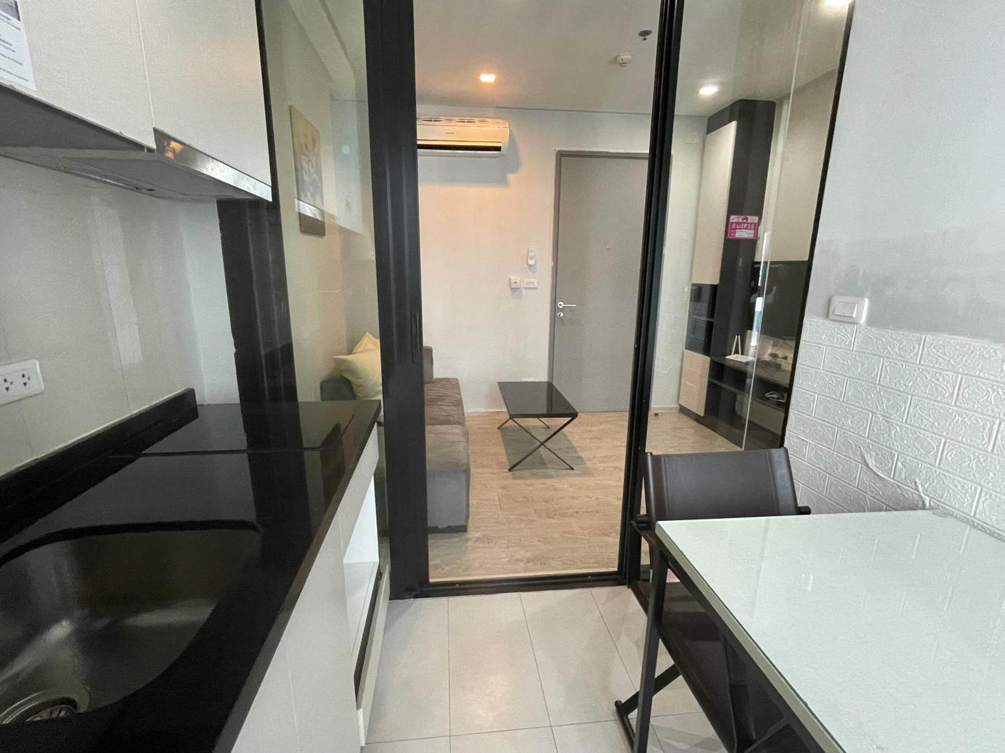The Base By Feng Apartment