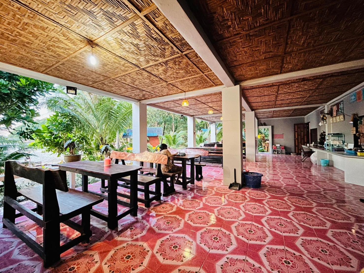 Lae Tawan Guest house *