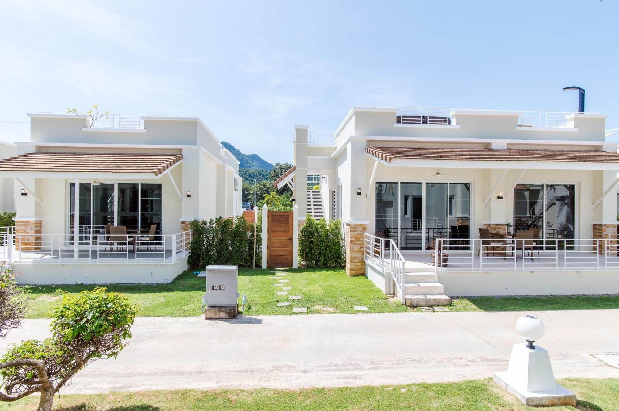 Oriental Pearl Resort