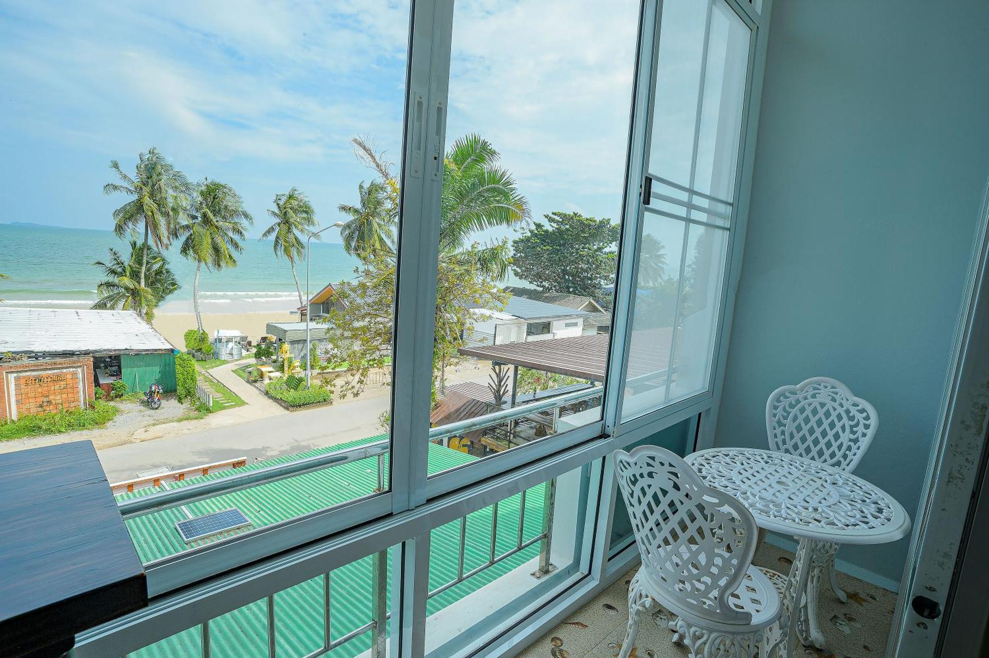 Talay Sai @ Thung Wua Laen Hotel 3*