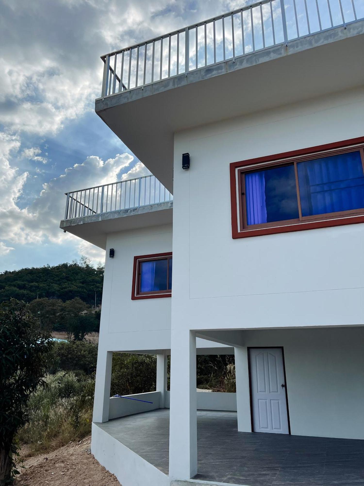 Deep Mountain View Villa