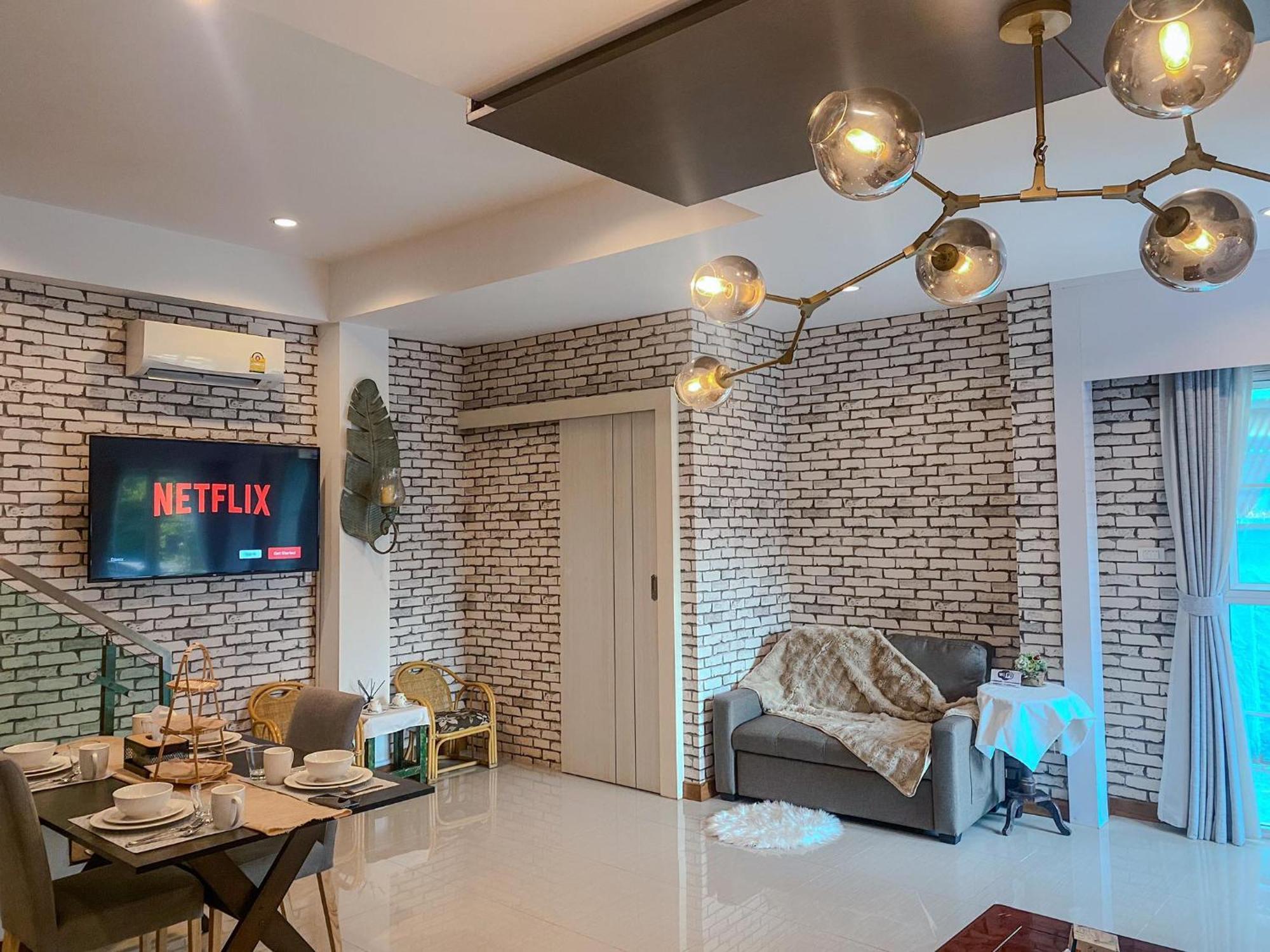 Nanah Tha Phae Private House Villa *