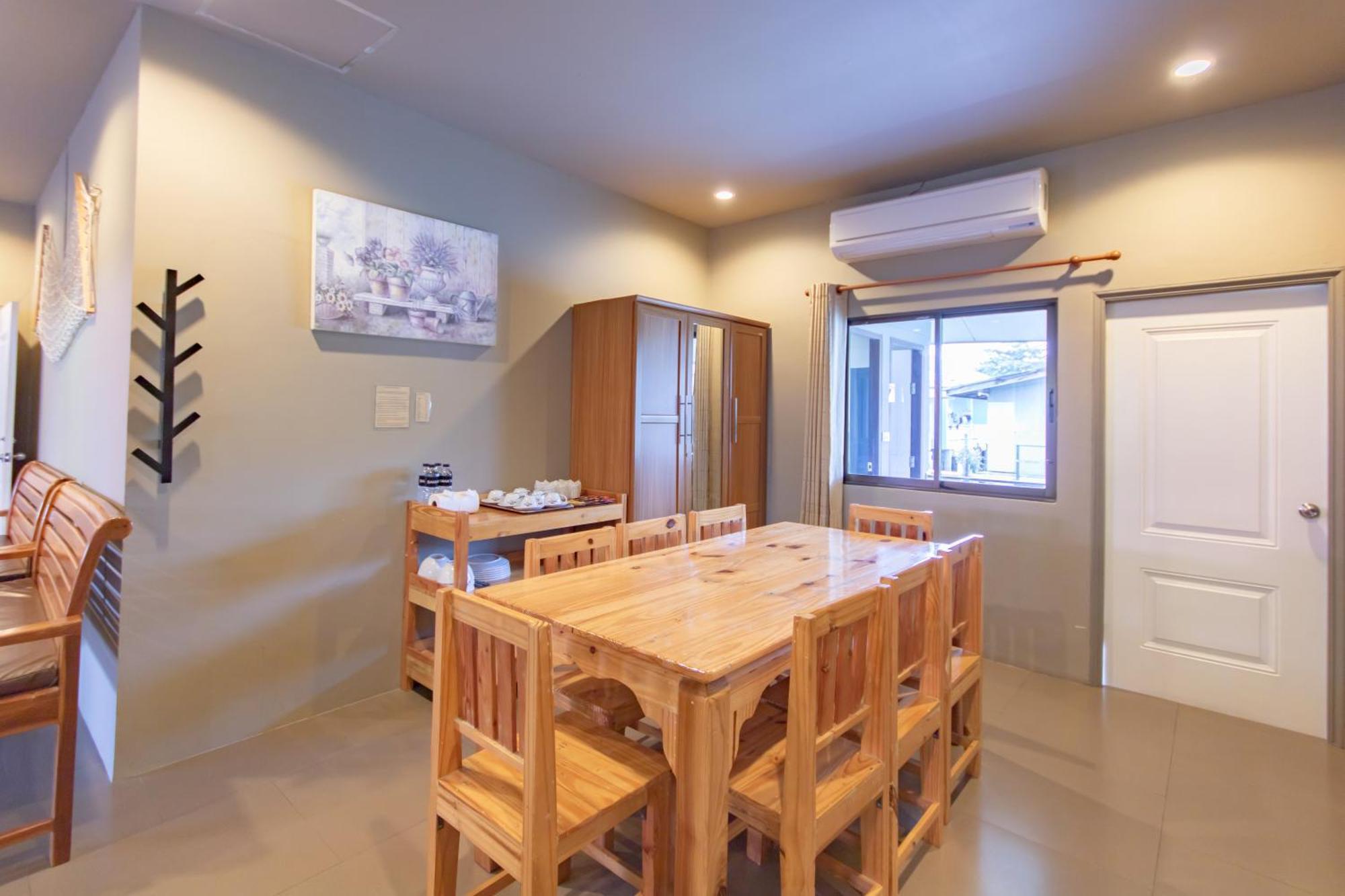 Baan Tah On The Sea Guest house Bang Sare