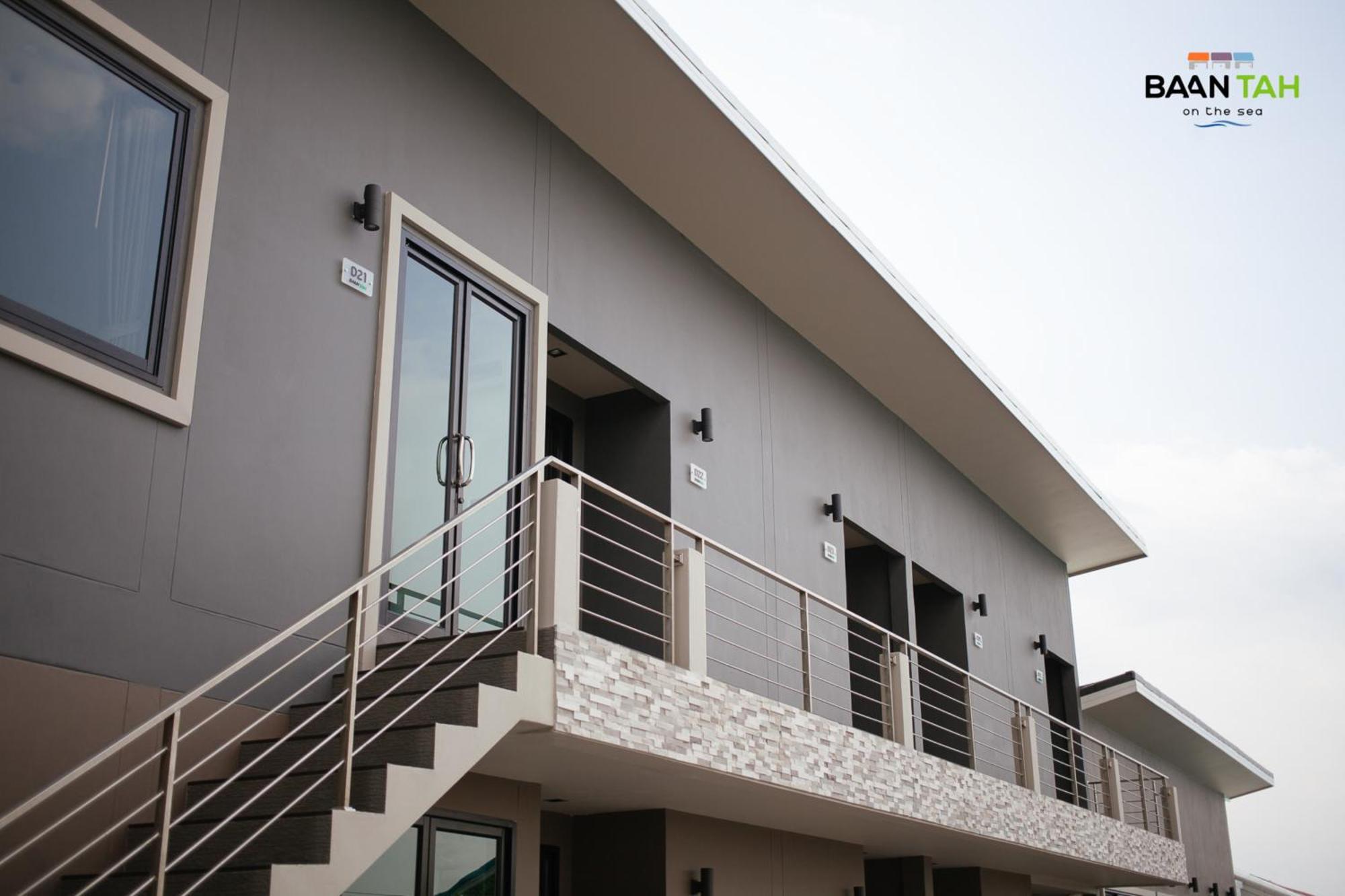 Baan Tah On The Sea Guest house Bang Sare