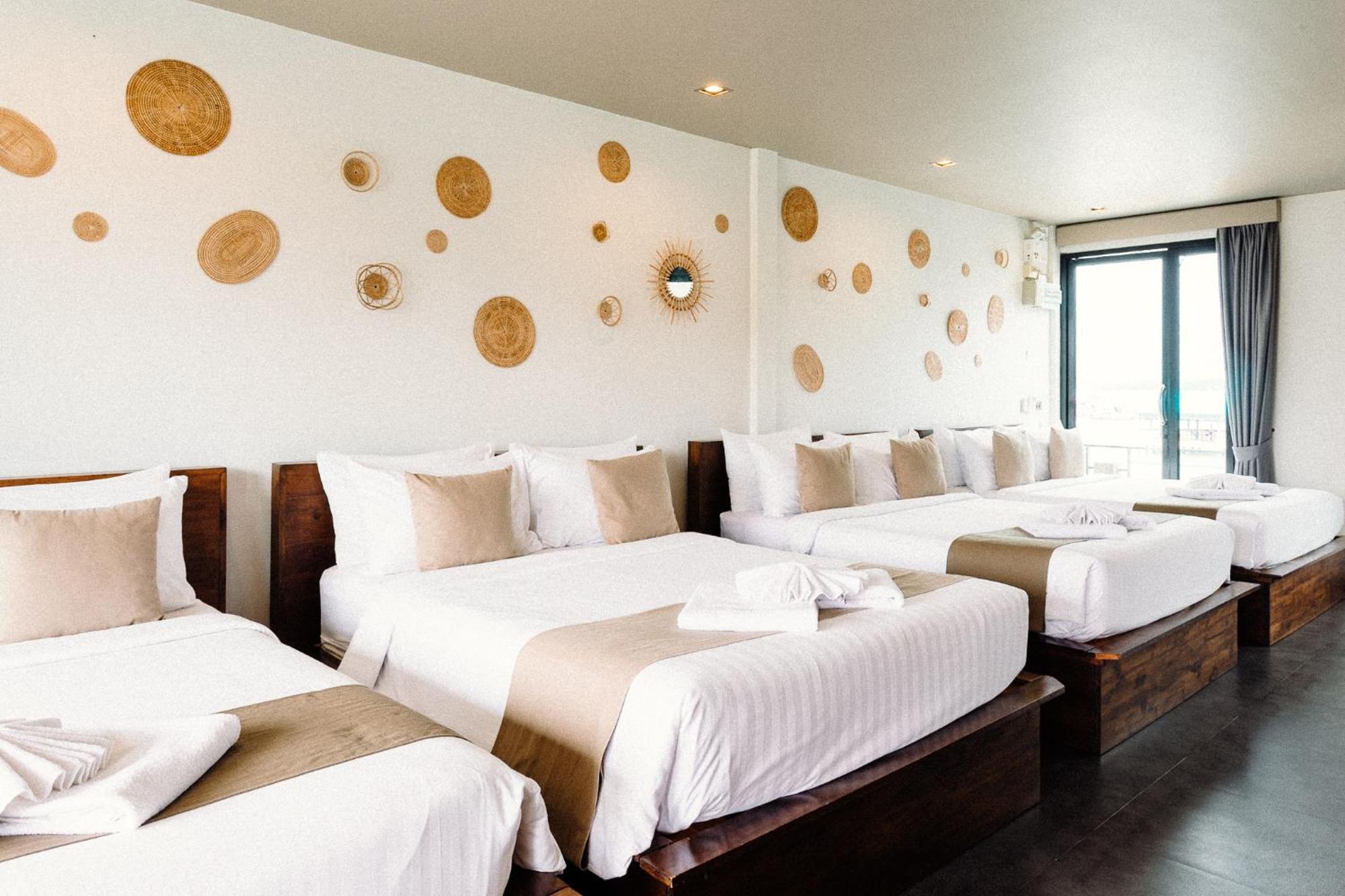 Baan Tah On The Sea Guest house