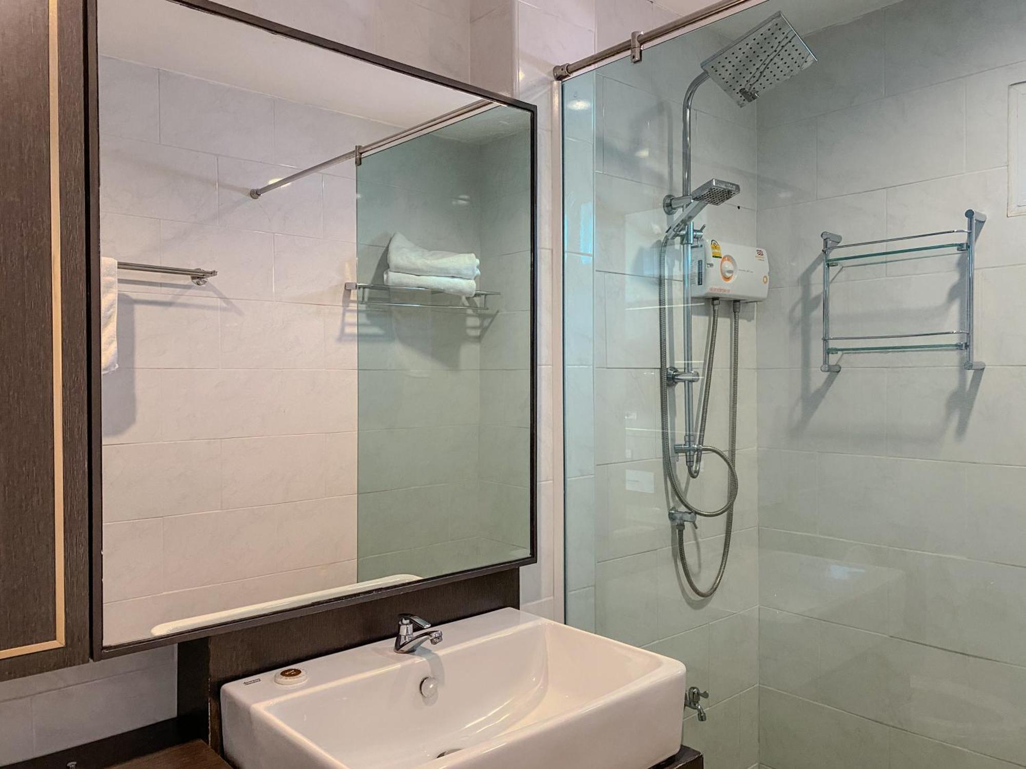 Villa Nanah Tha Phae Private House *