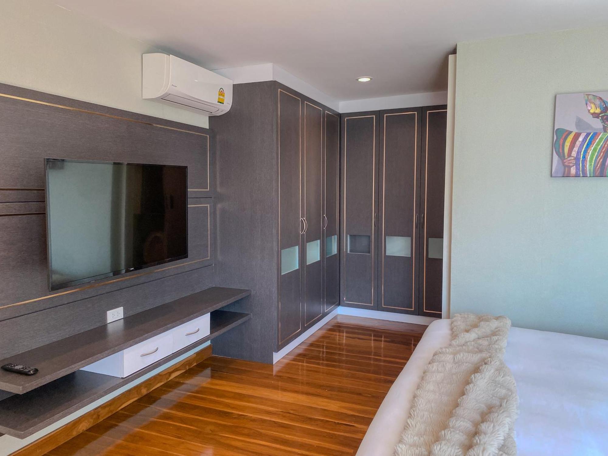 Villa Nanah Tha Phae Private House