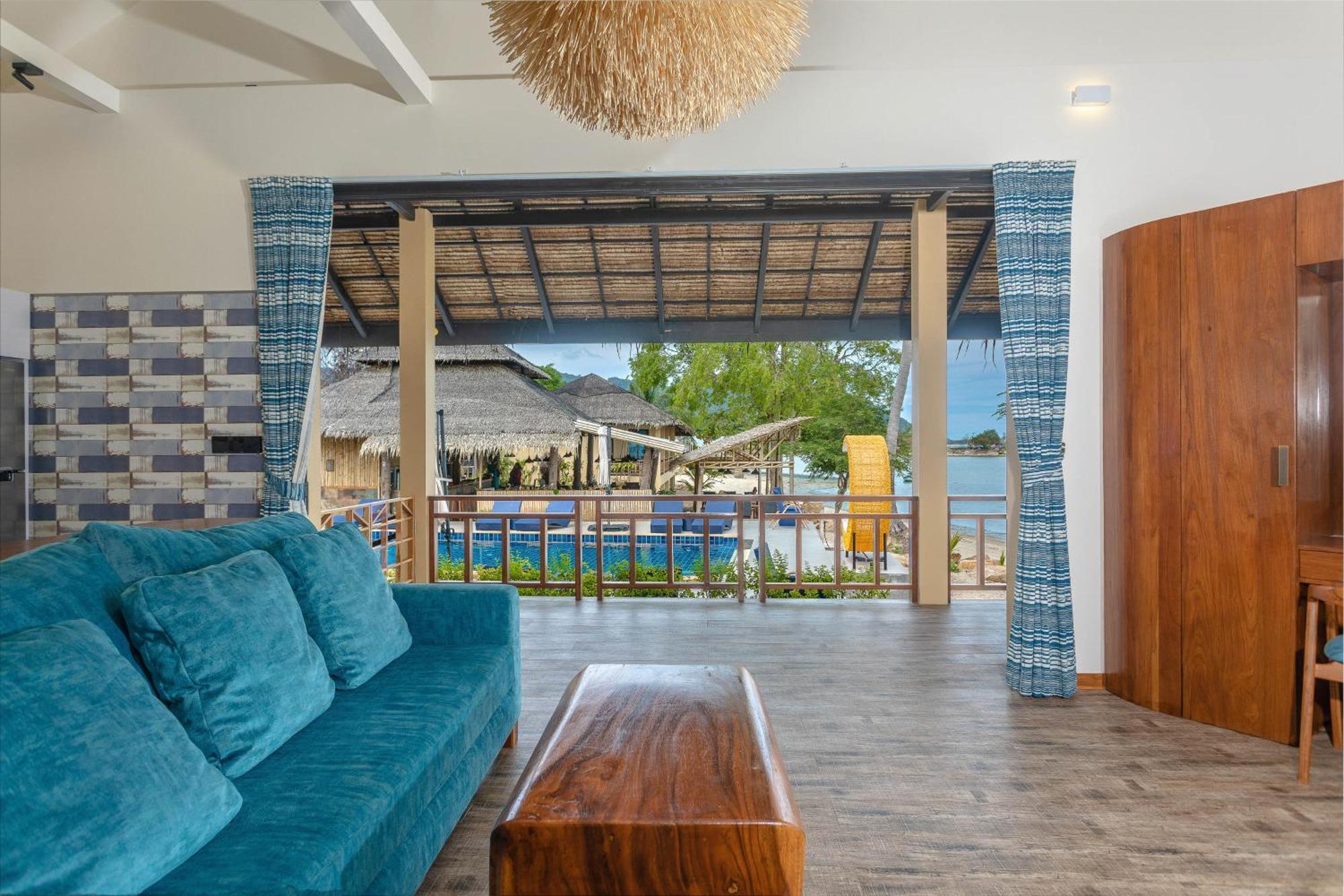 Absolute Beachfront 4* Baan Tai