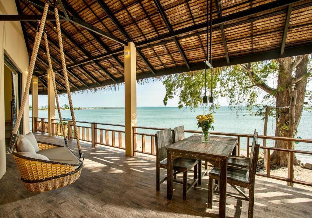 Absolute Beachfront Resort 4*