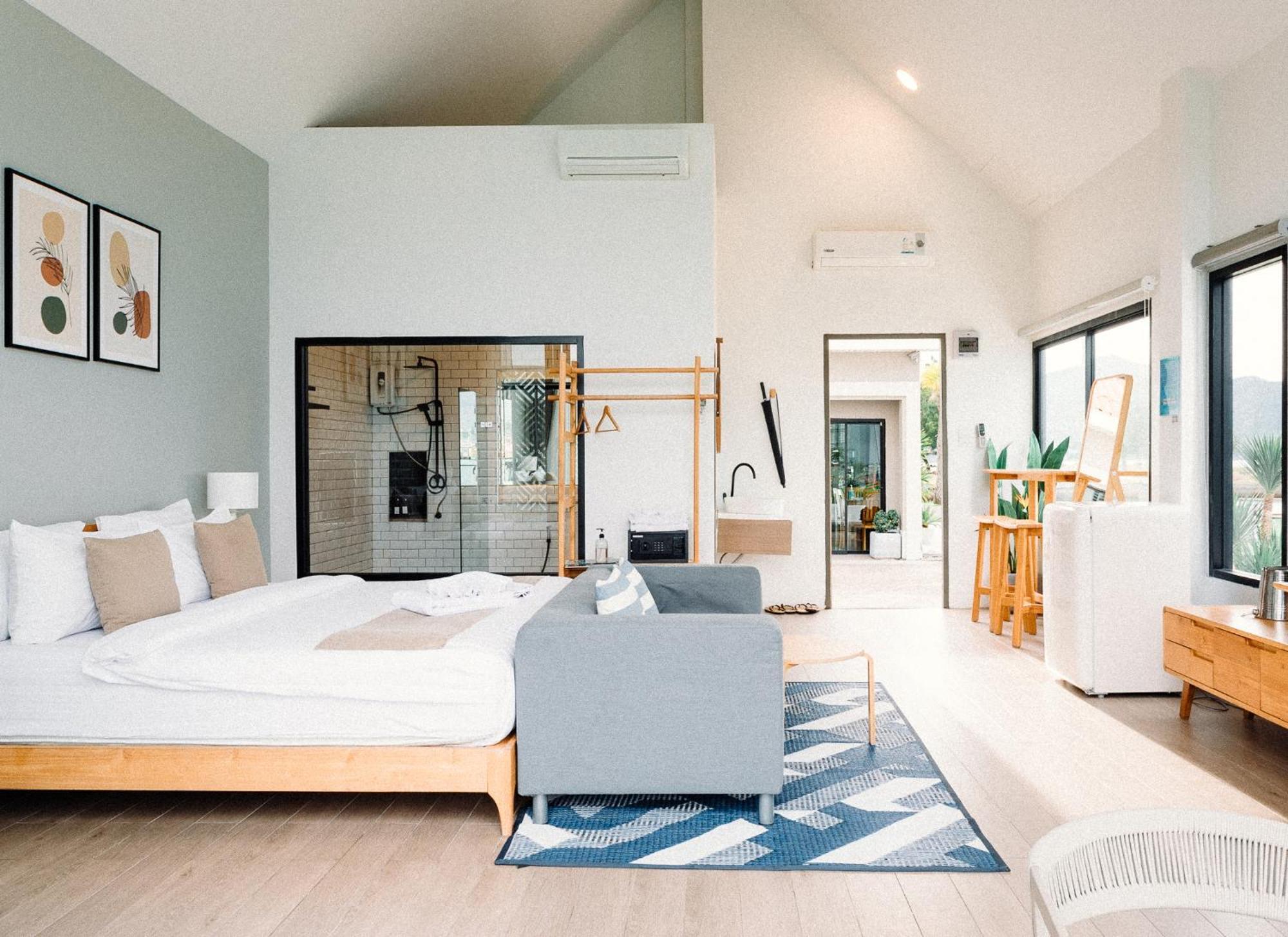 Guest house Baan Tah On The Sea Bang Sare