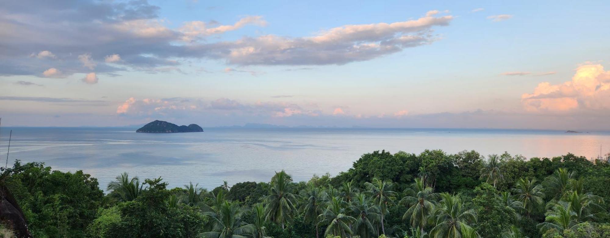 Sis And Sea Villa *