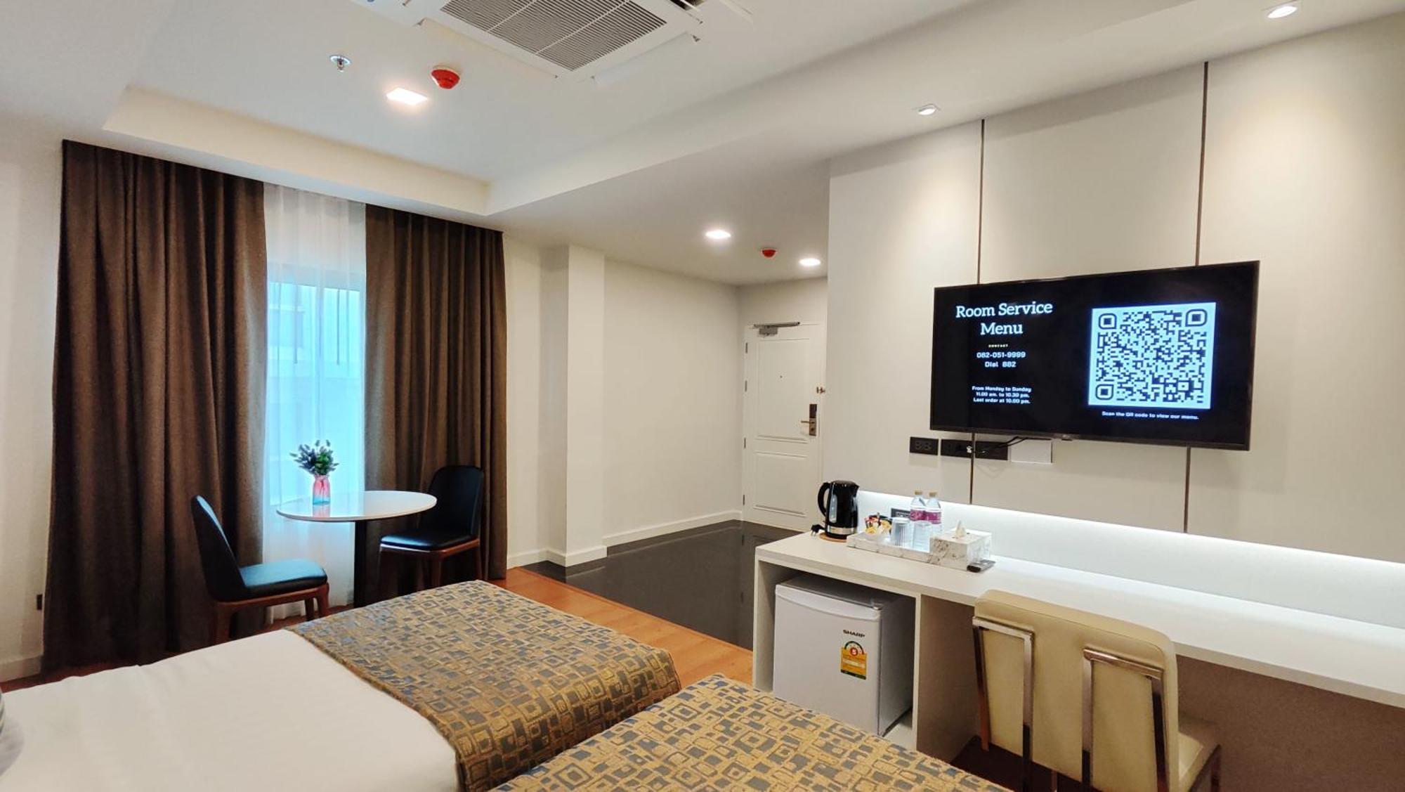 The Bless And Hotel Banguecoque